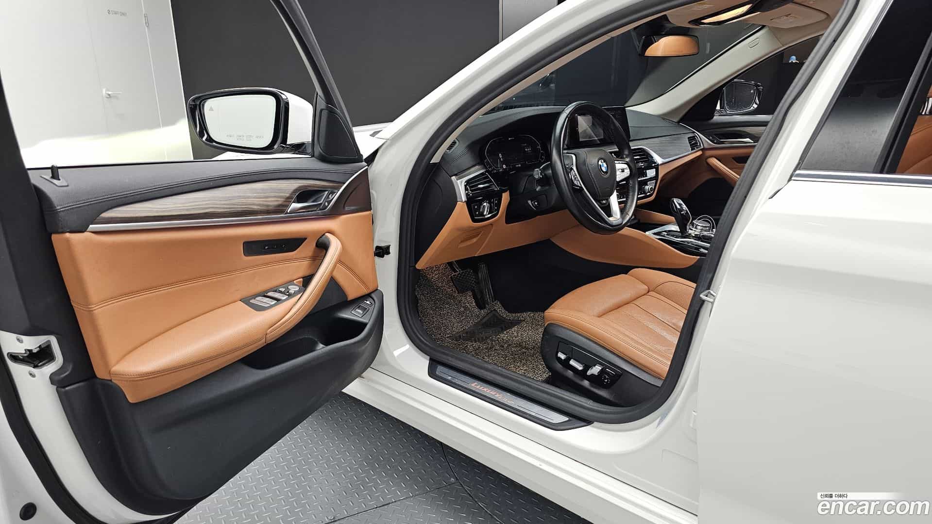 5-Series BMW 2019.11-INNER-010