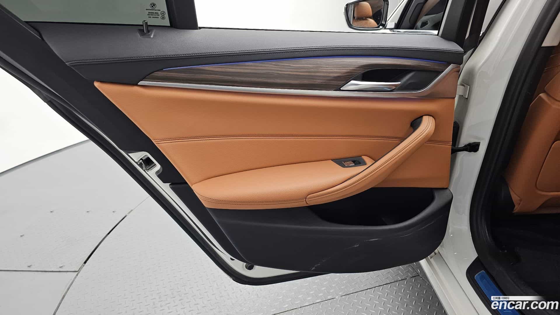 5-Series BMW 2019.11-INNER-035