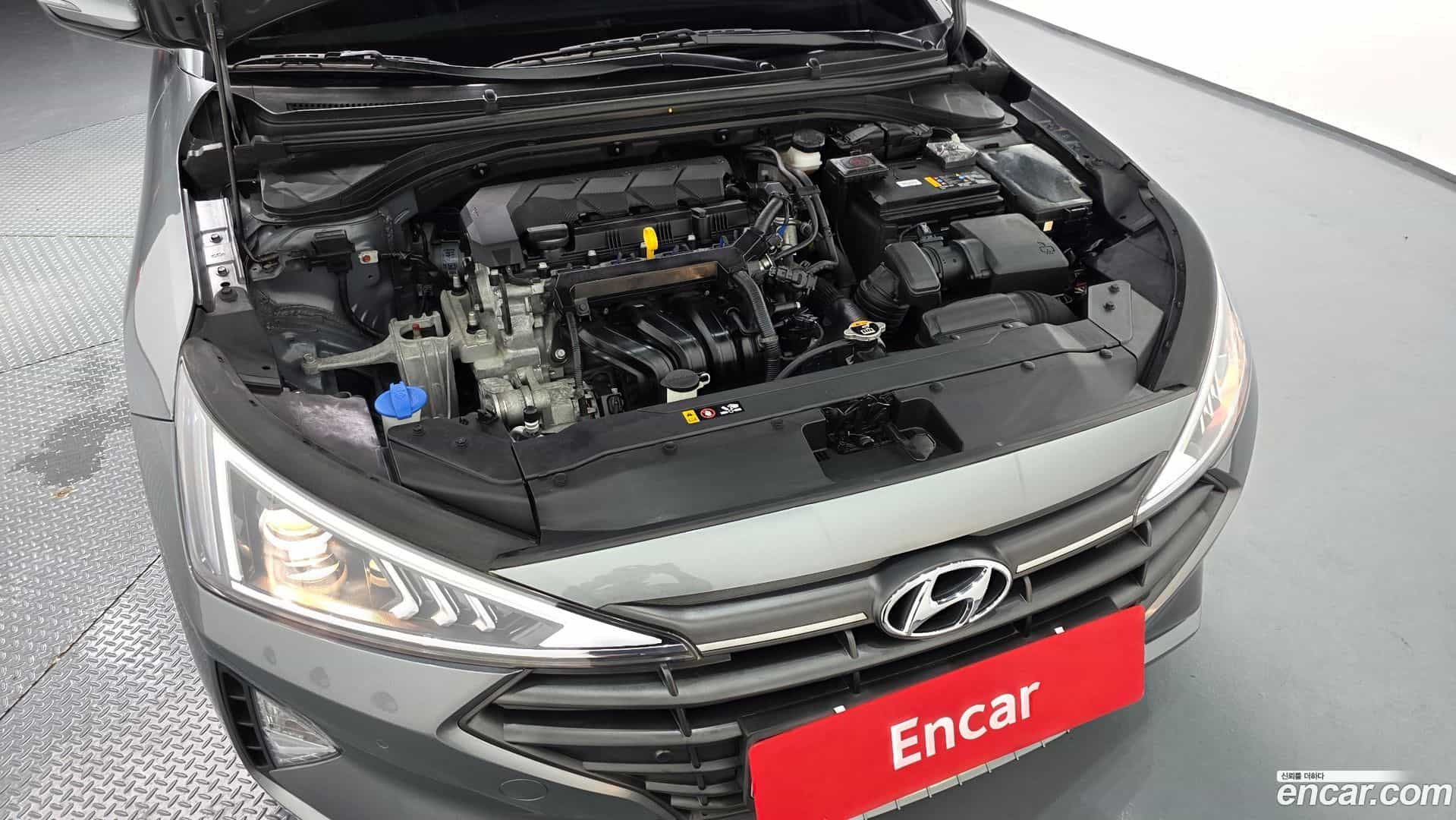 AVANTE Hyundai 2019.0-OUTER-006