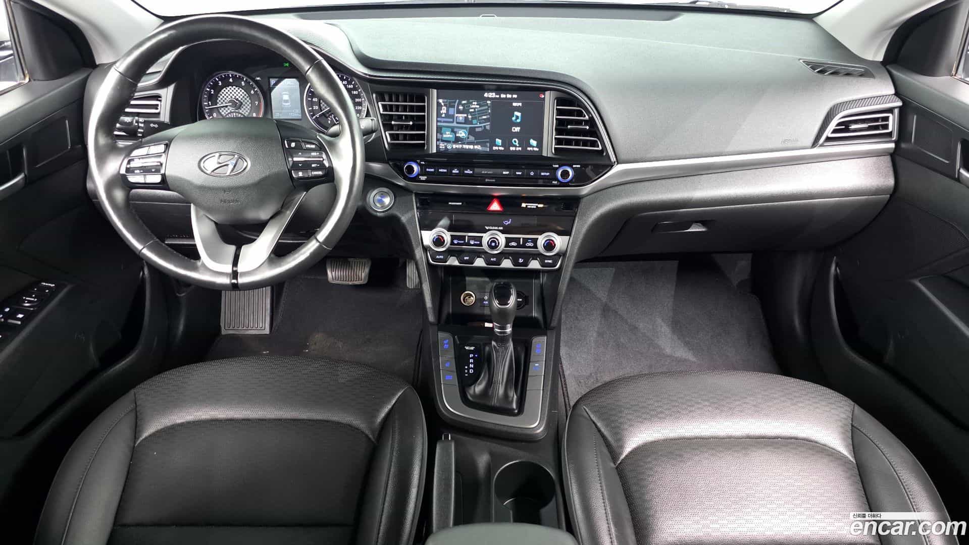 AVANTE Hyundai 2019.0-INNER-007