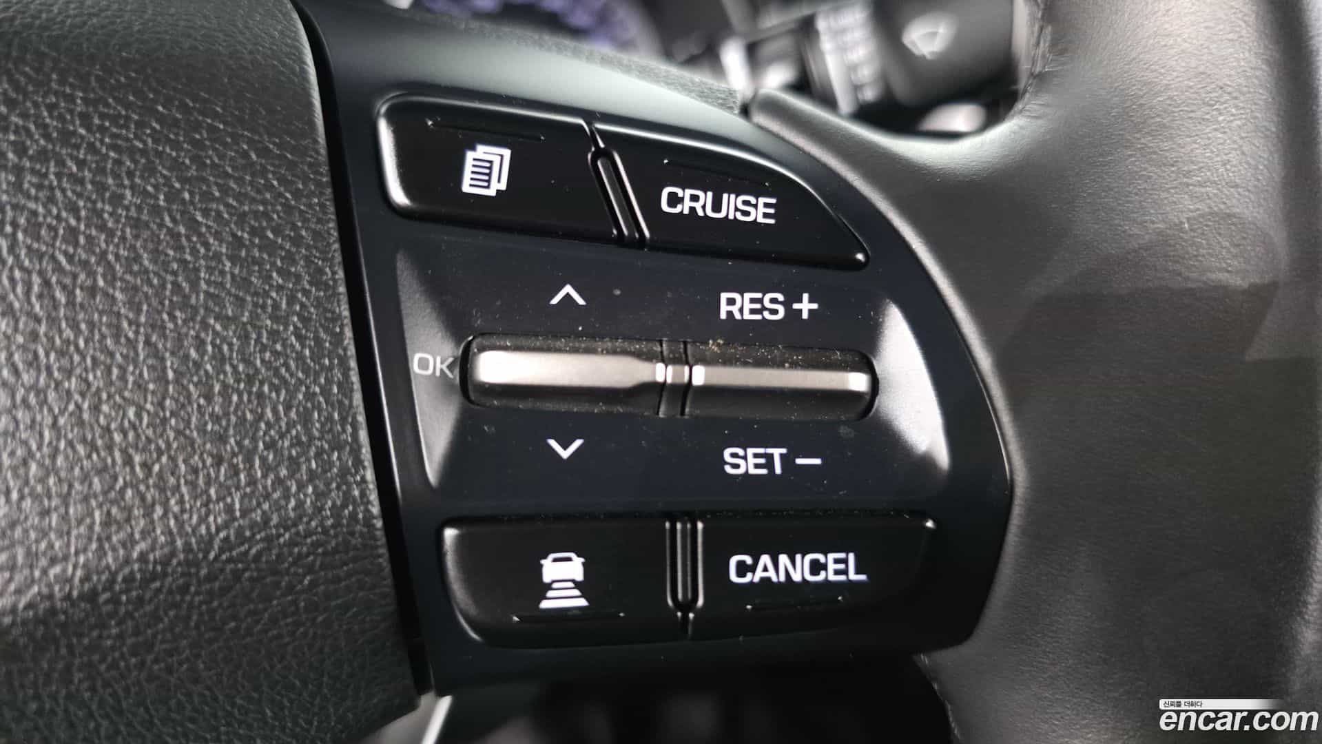 AVANTE Hyundai 2019.0-OPTION-021