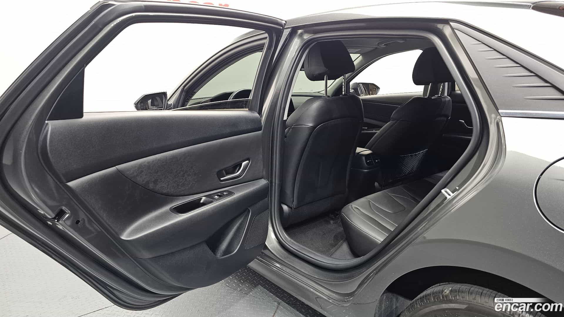 AVANTE Hyundai 2023.2-OPTION-016