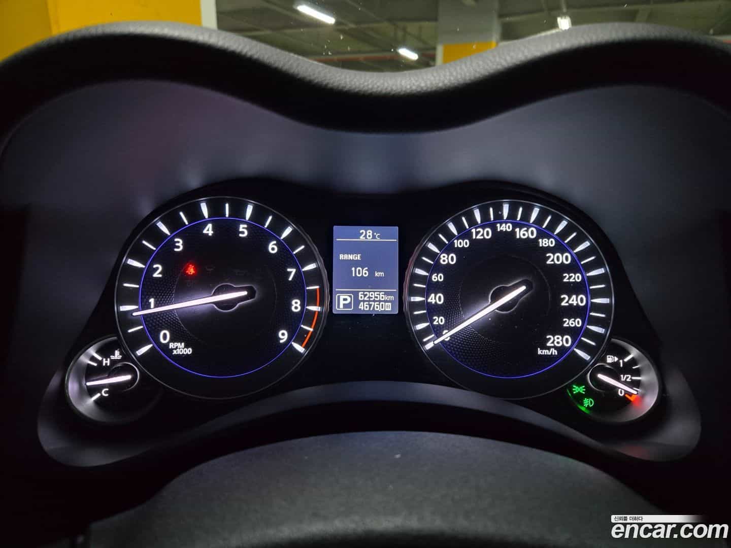 Q70 Infiniti 2016.7-INNER-008