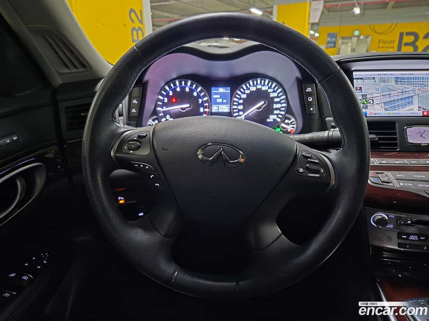 Q70 Infiniti 2016.7-OPTION-016