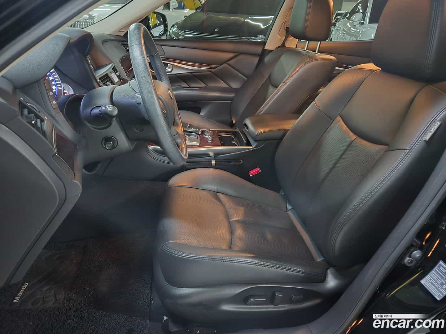 Q70 Infiniti 2016.7-OPTION-020