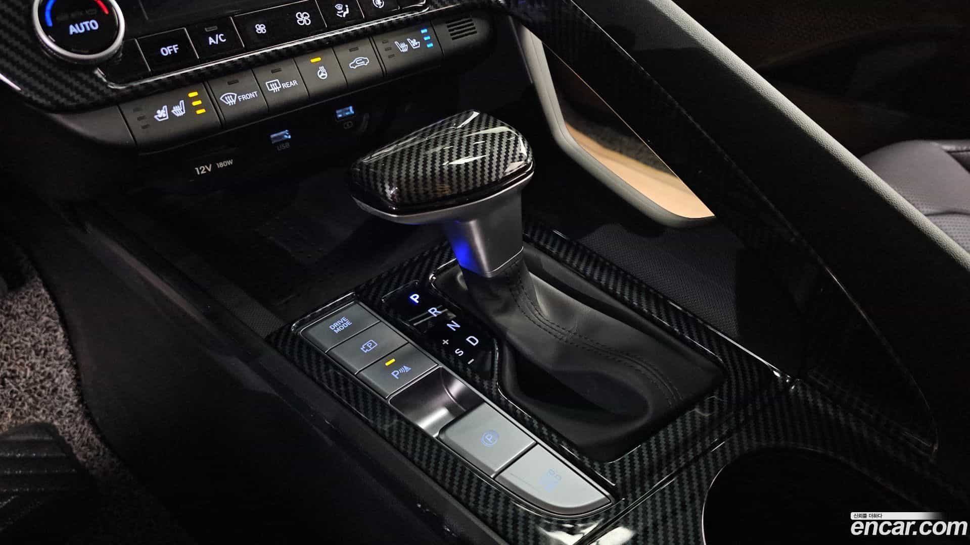 AVANTE Hyundai 2022.10-INNER-009