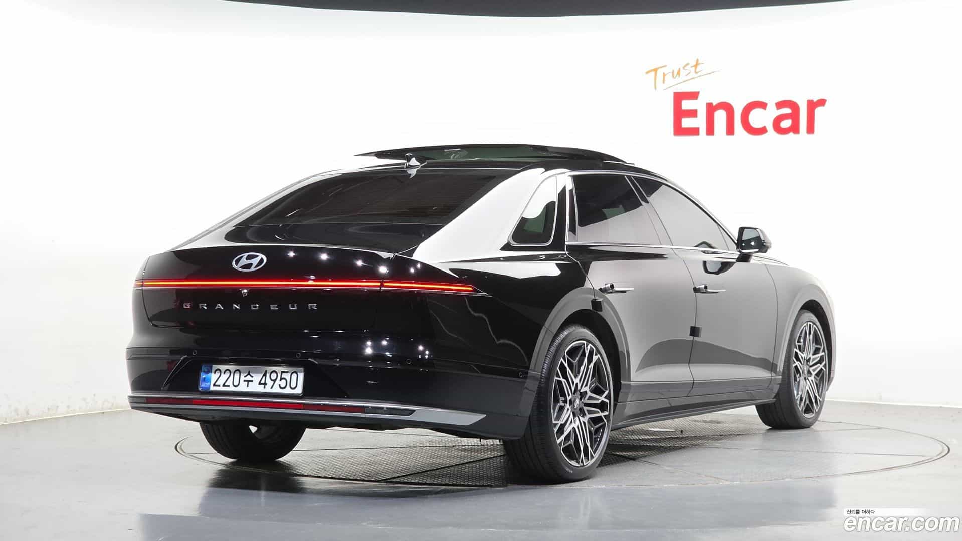 Grandeur Hyundai 2023.5-OUTER-002