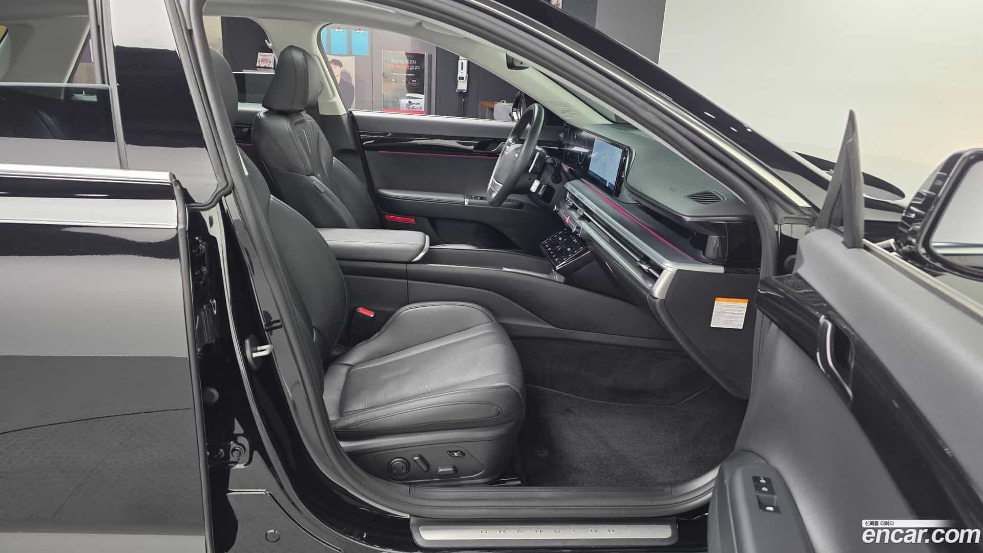 Grandeur Hyundai 2023.5-OPTION-015