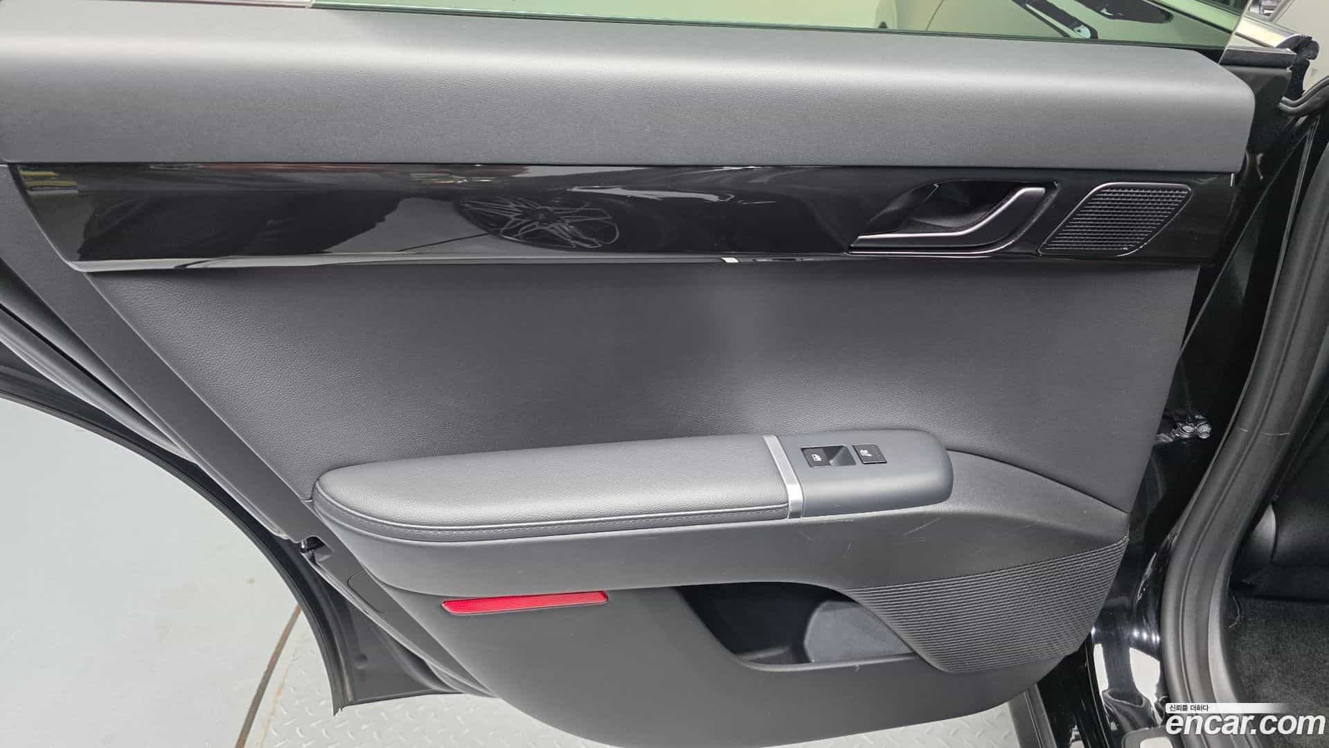 Grandeur Hyundai 2023.5-INNER-035