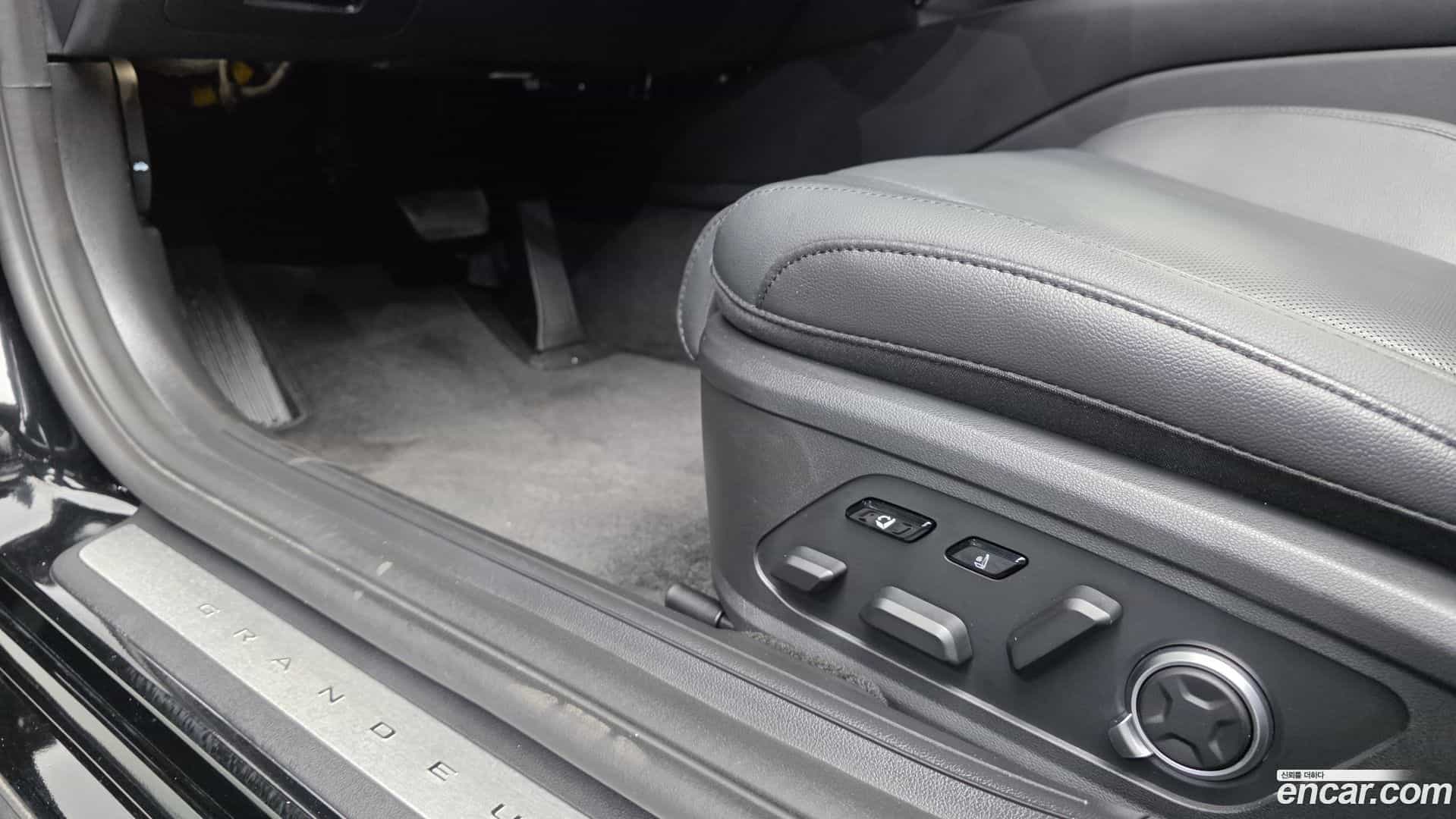 Grandeur Hyundai 2023.5-OPTION-050