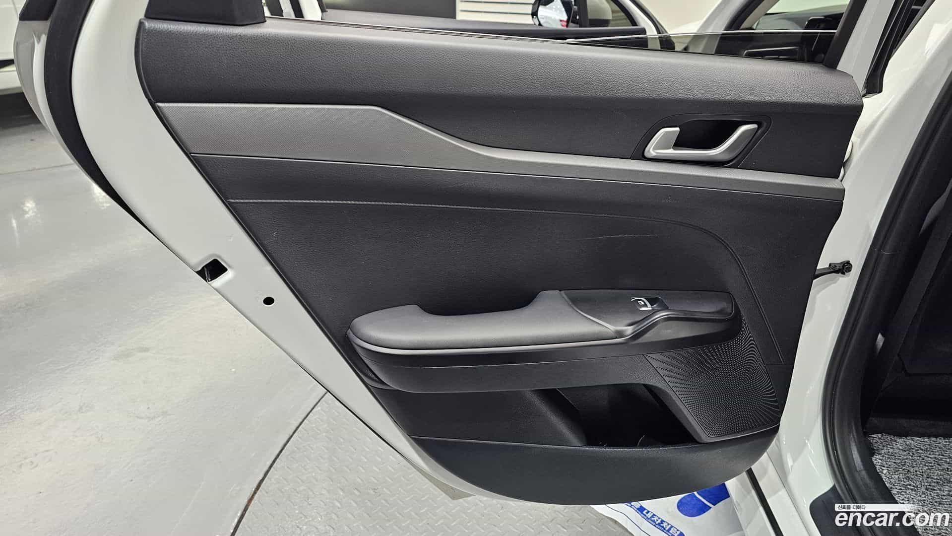 K5 Kia 2023.10-INNER-035