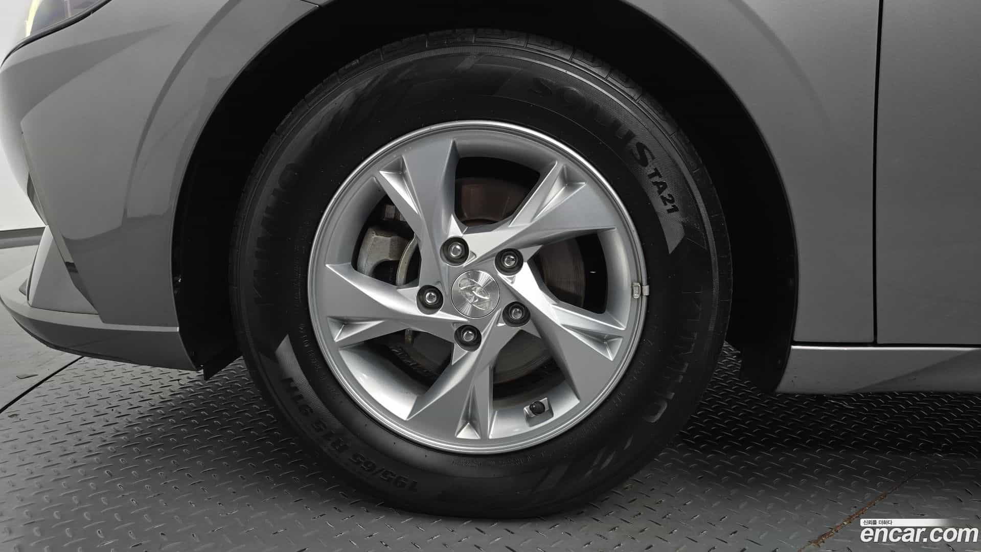 AVANTE Hyundai 2021.9-OUTER-005