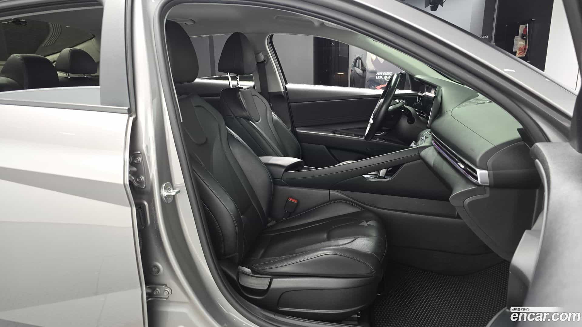 AVANTE Hyundai 2021.9-OPTION-015