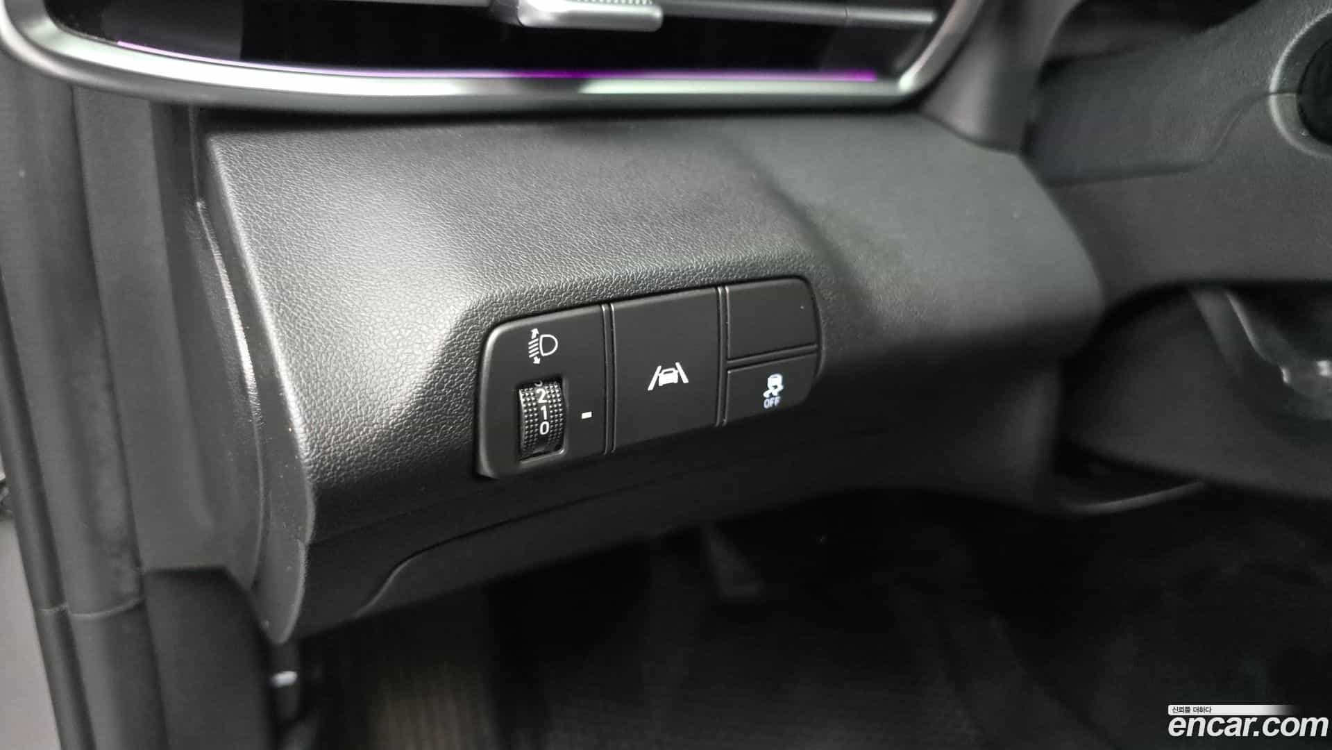 AVANTE Hyundai 2021.9-OPTION-040