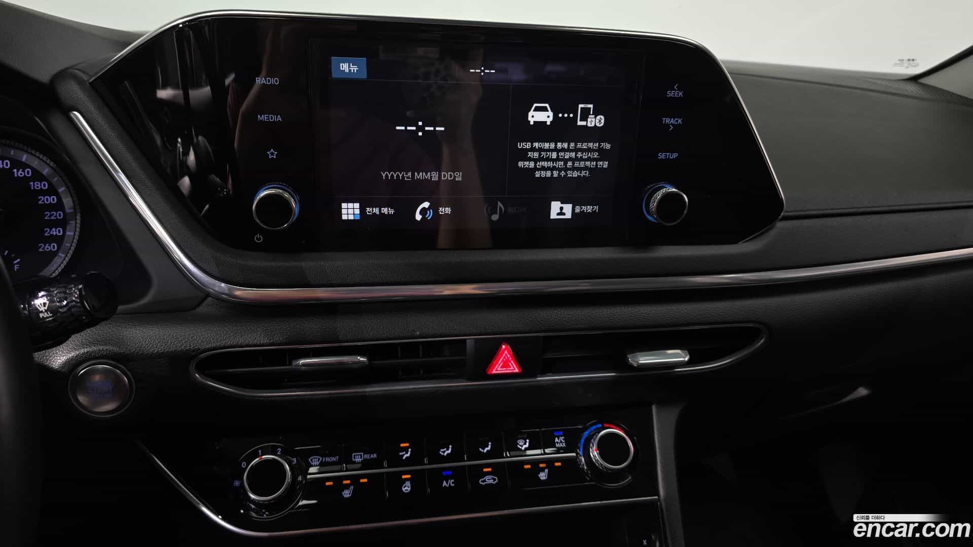 Sonata Hyundai 2019.3-OPTION-023