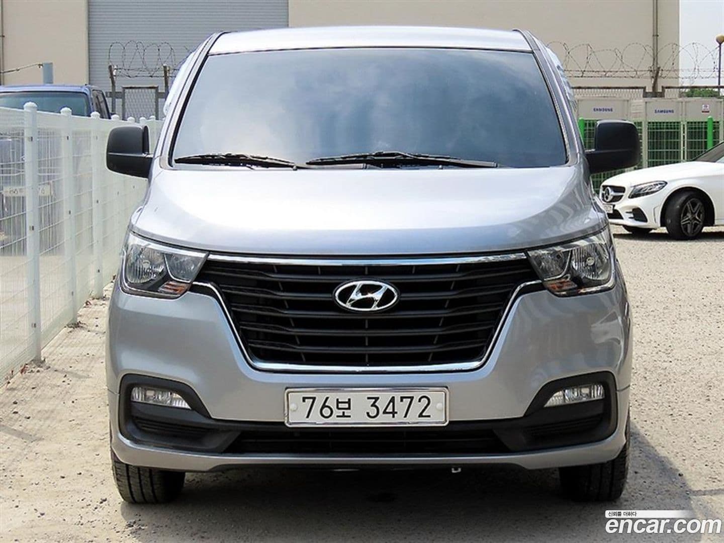 Main__Slider__Photo:Starex Hyundai 2018.3-0