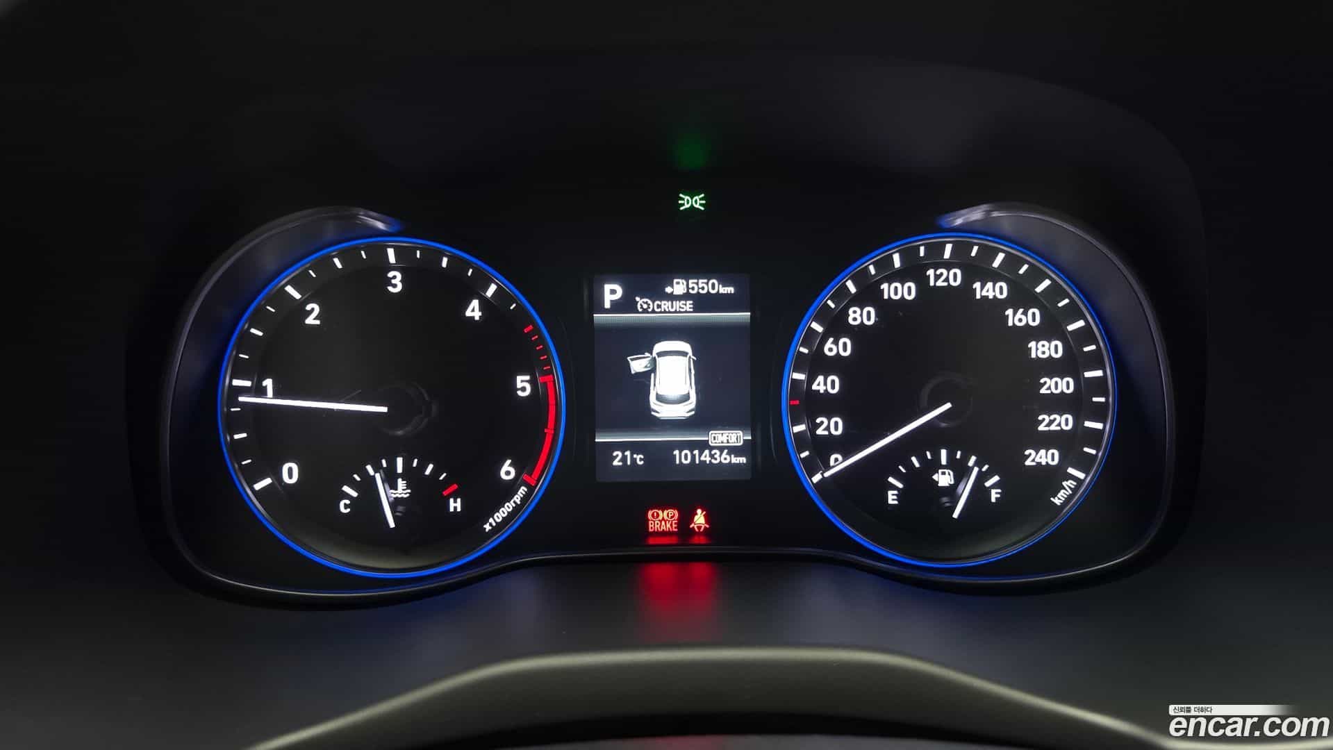 Kona Hyundai 2018.0-INNER-008