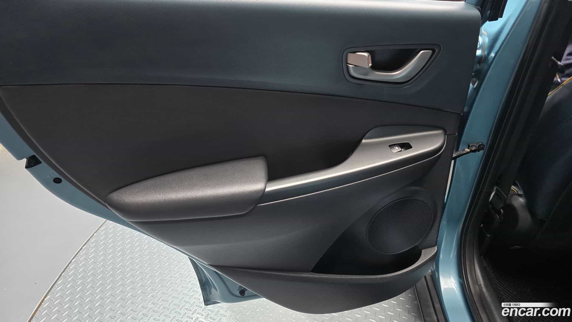 Kona Hyundai 2018.0-INNER-035