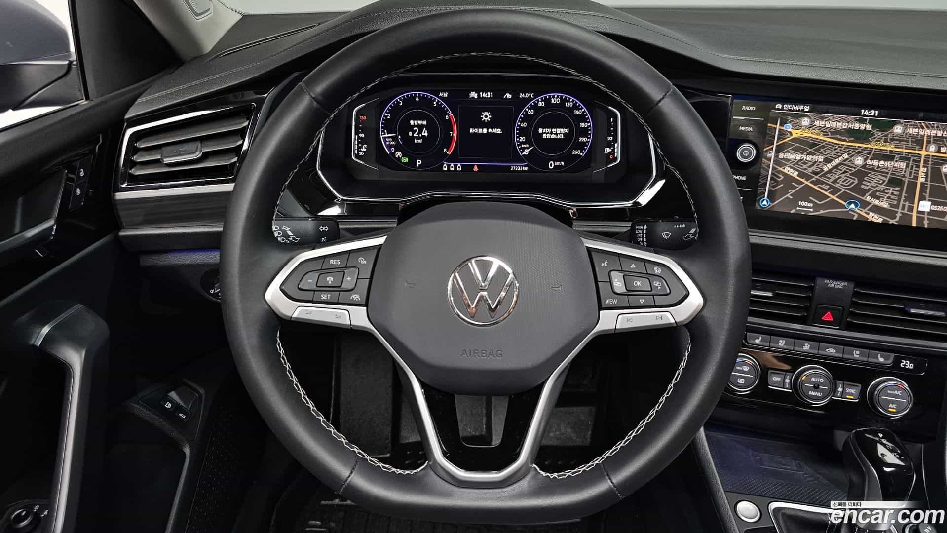 Jetta Volkswagen 2023.11-OPTION-017