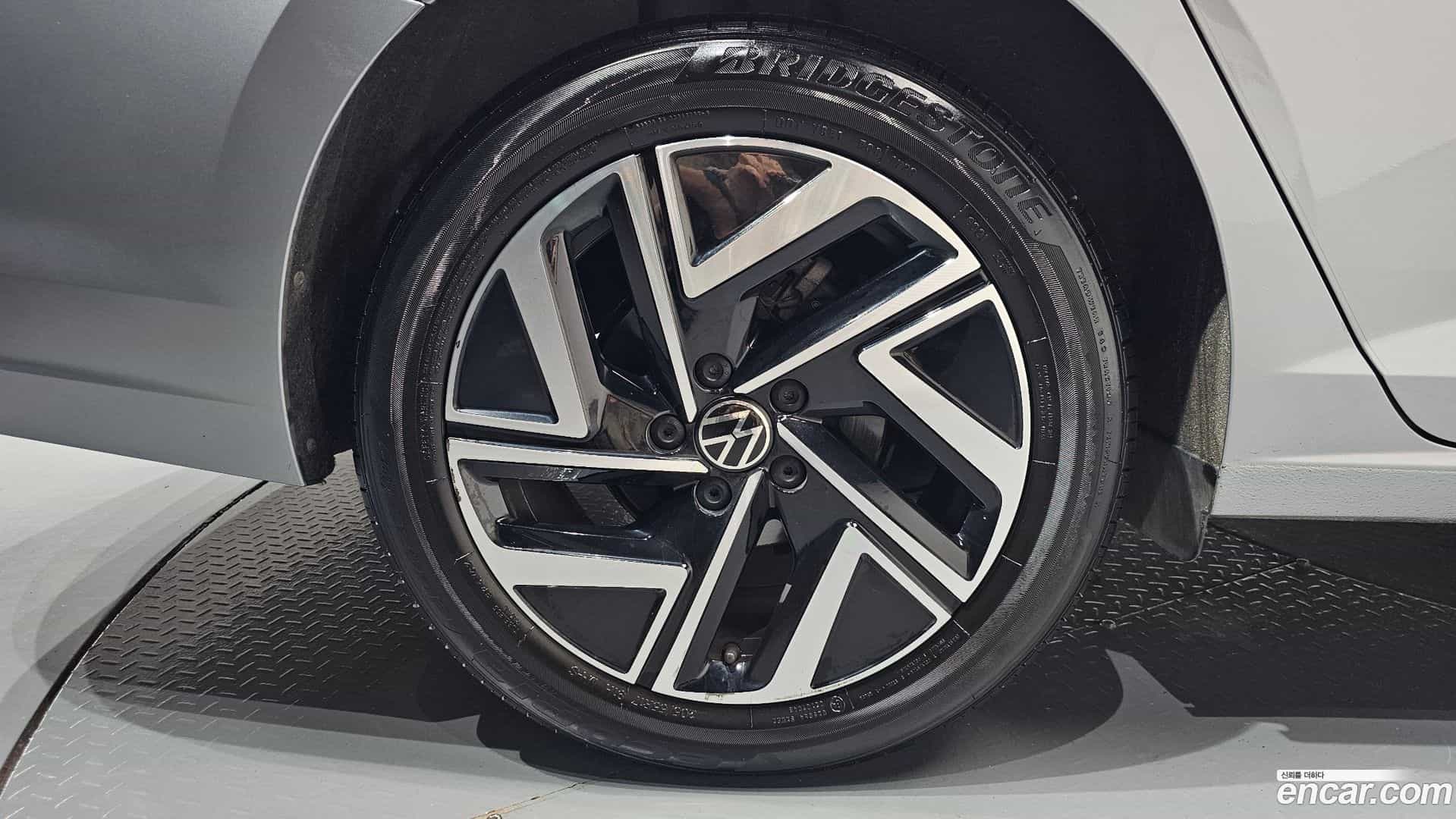 Jetta Volkswagen 2023.11-OUTER-031
