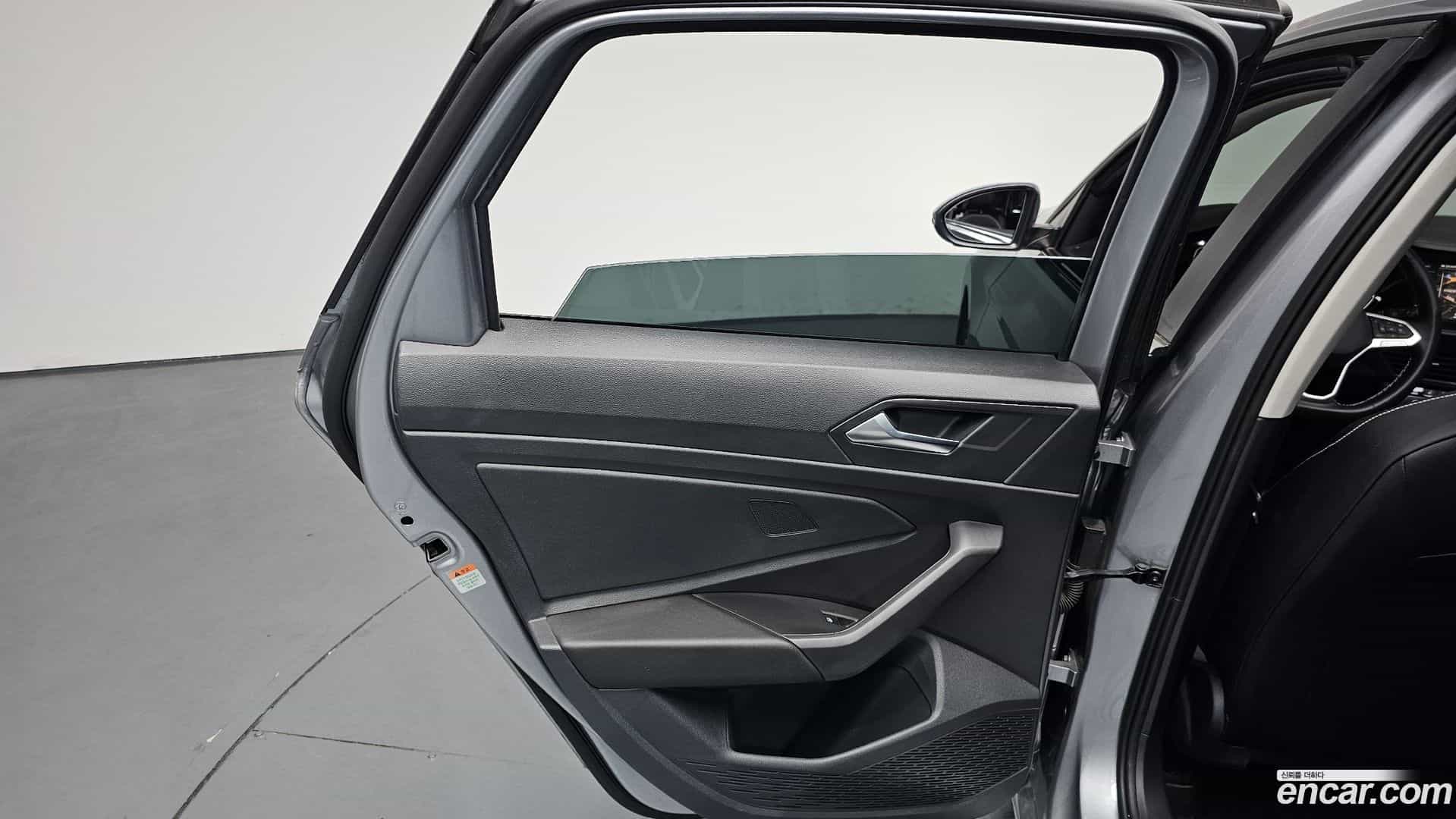 Jetta Volkswagen 2023.11-INNER-035