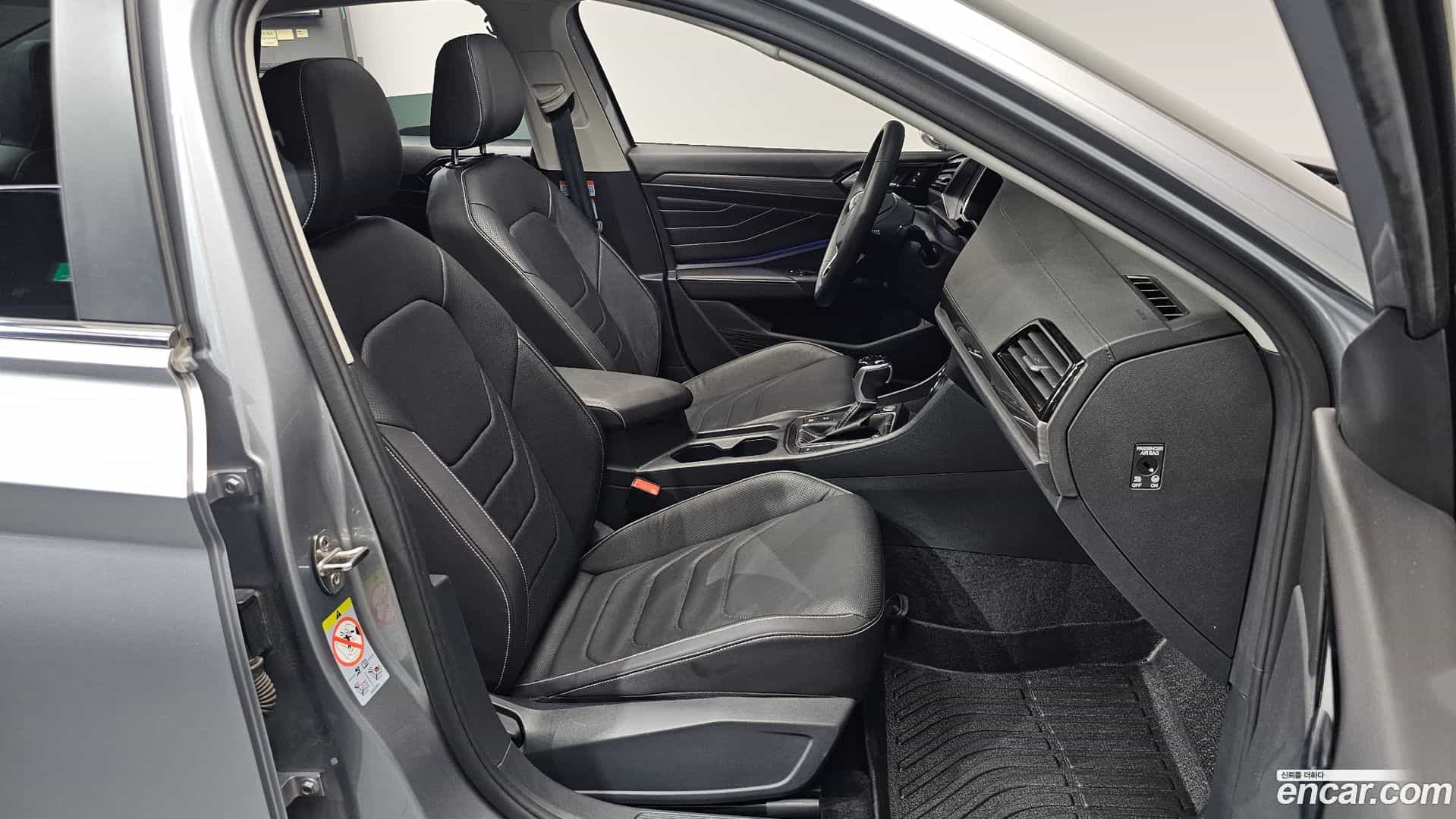 Jetta Volkswagen 2023.11-INNER-036
