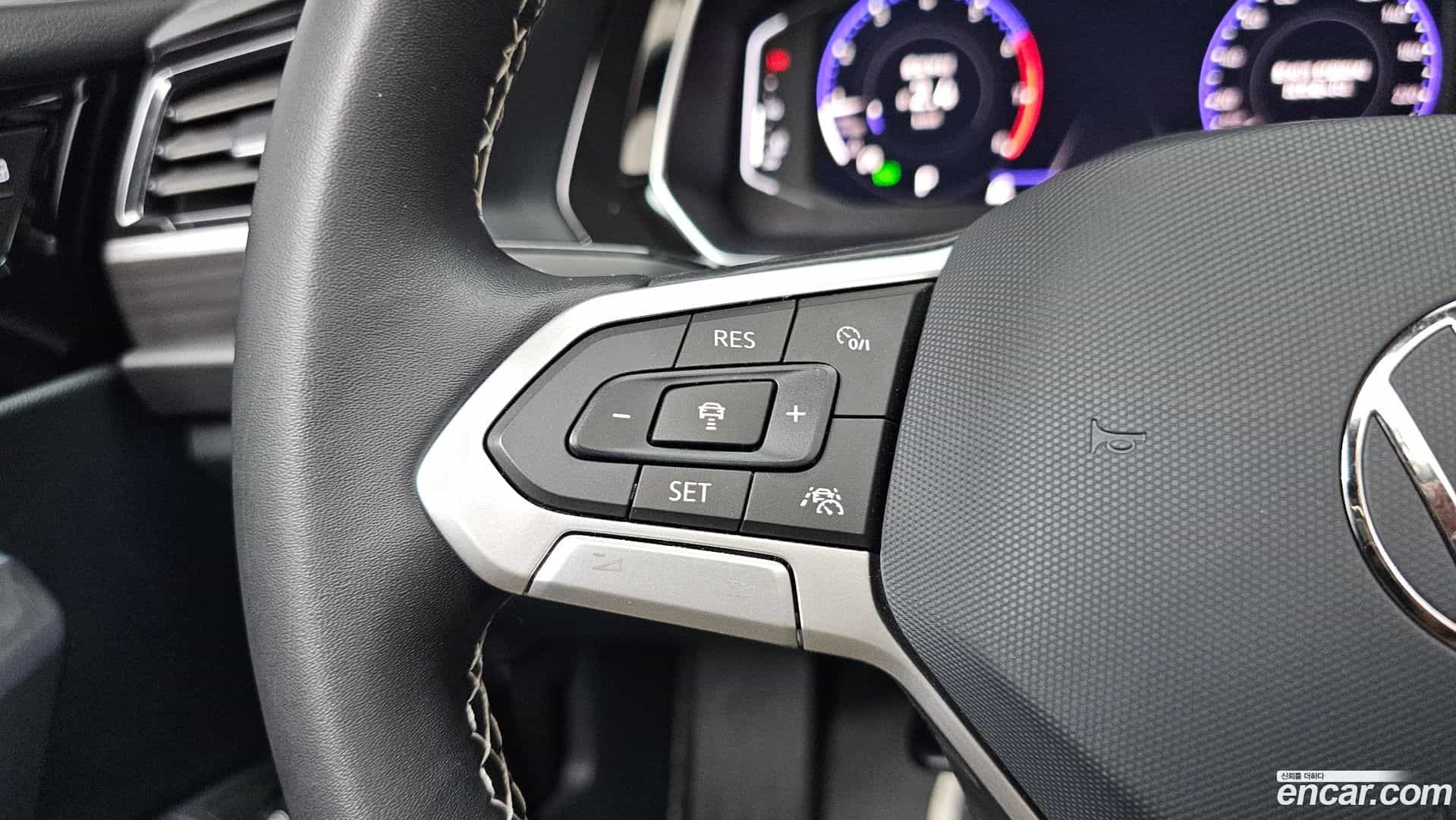 Jetta Volkswagen 2023.11-OPTION-044