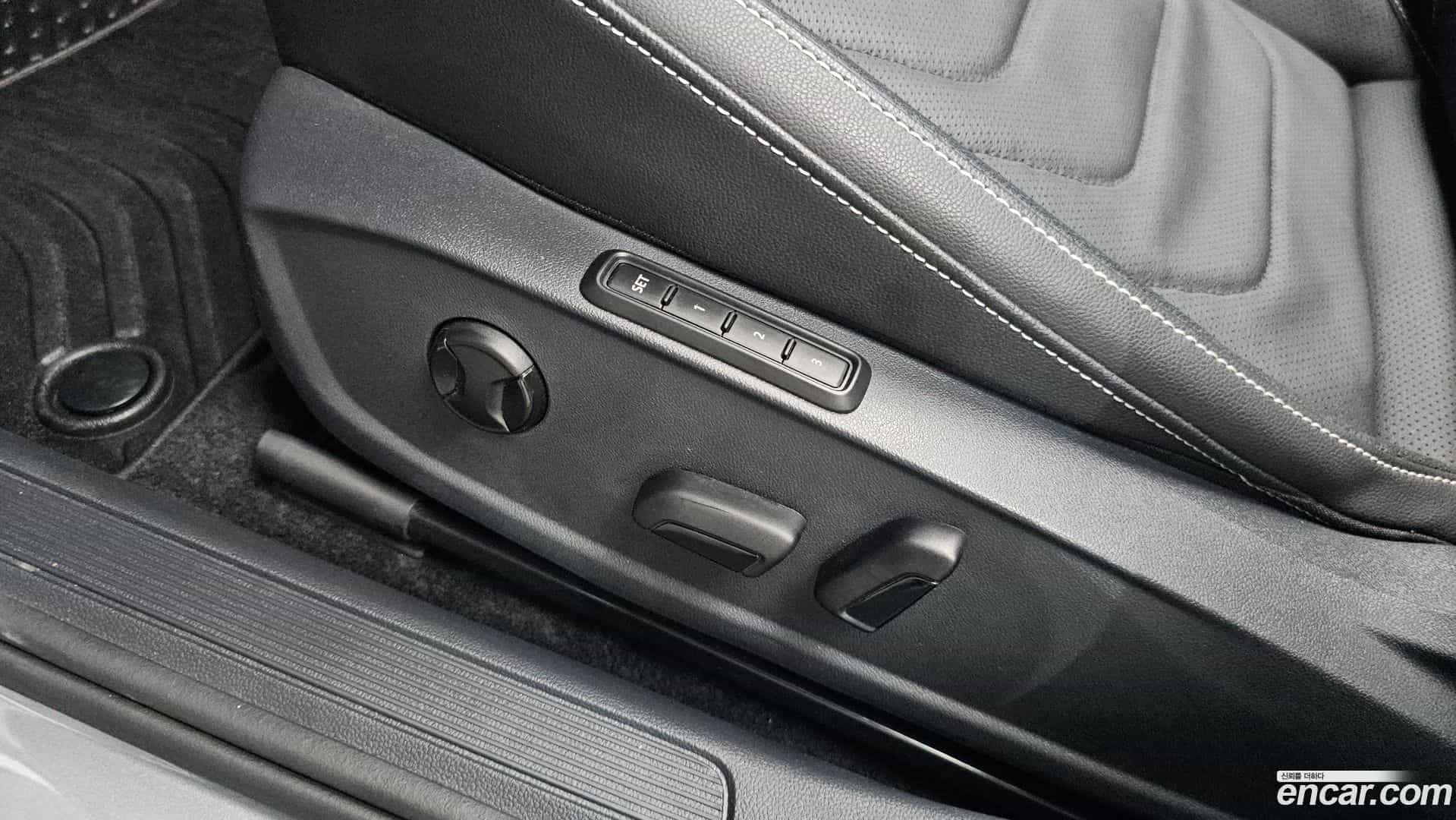 Jetta Volkswagen 2023.11-OPTION-045