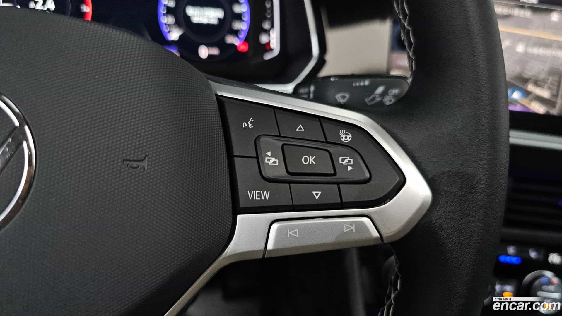 Jetta Volkswagen 2023.11-OPTION-046