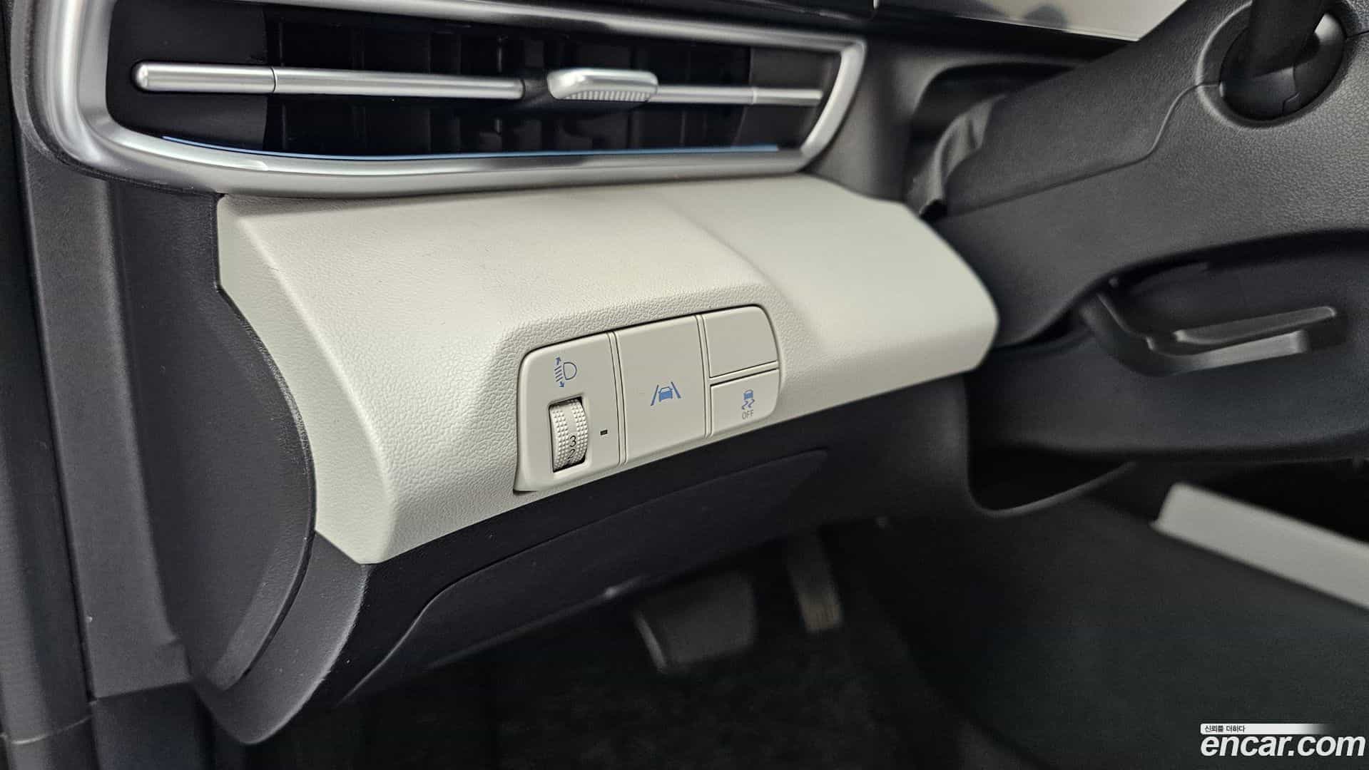 AVANTE Hyundai 2022.11-OPTION-020
