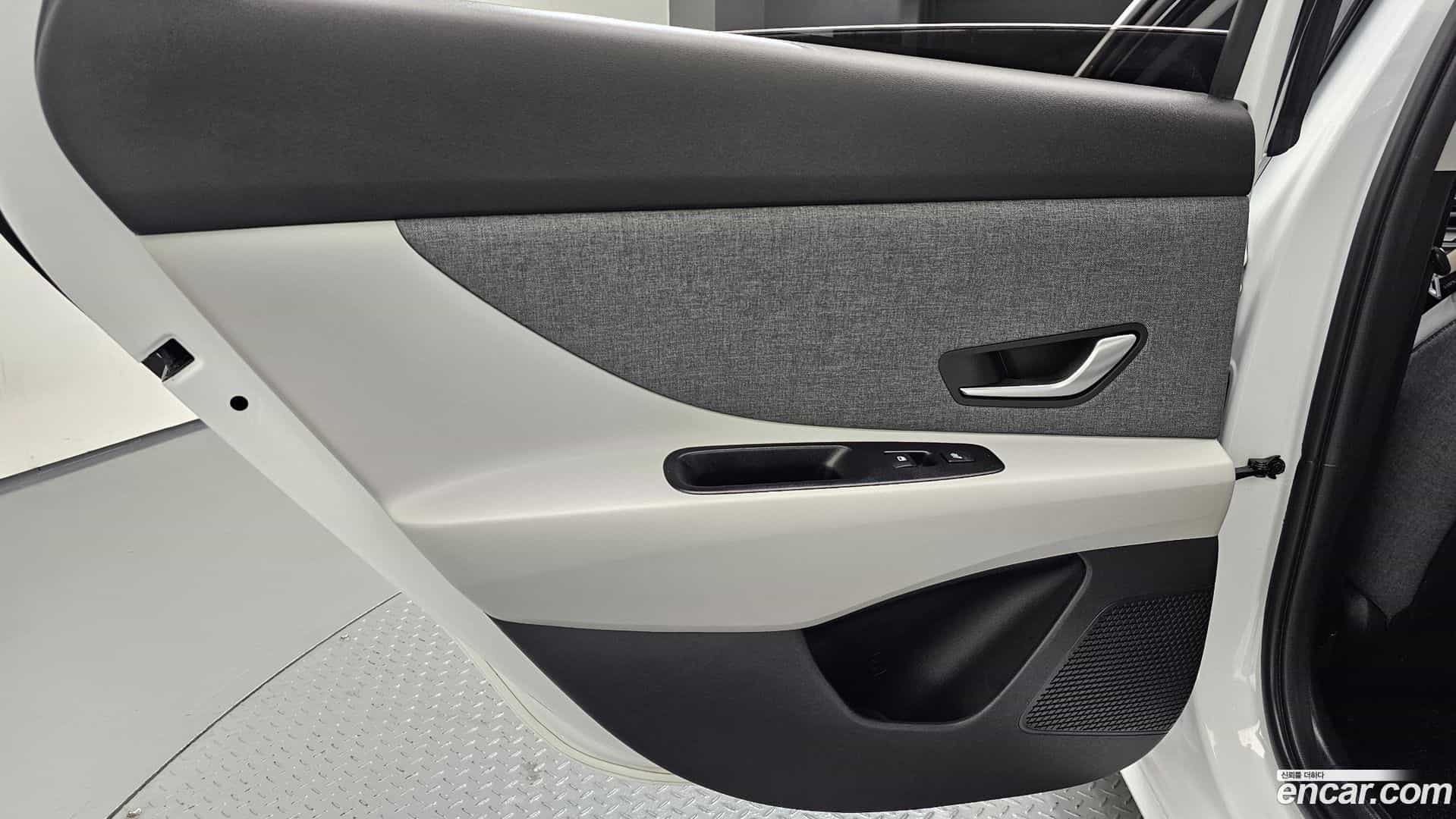 AVANTE Hyundai 2022.11-INNER-035