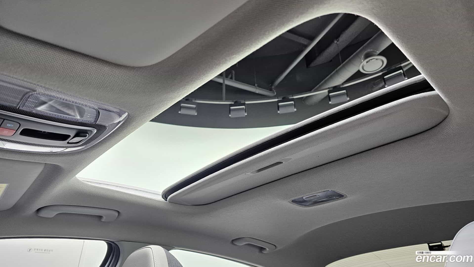 AVANTE Hyundai 2022.11-OPTION-040