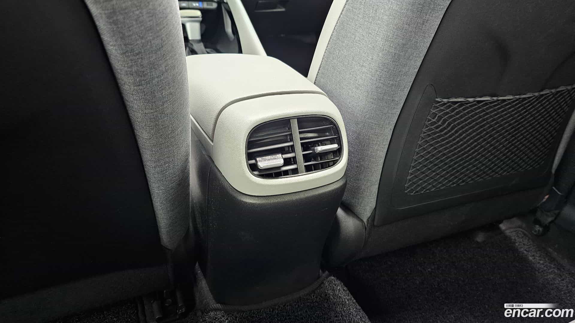 AVANTE Hyundai 2022.11-OPTION-042