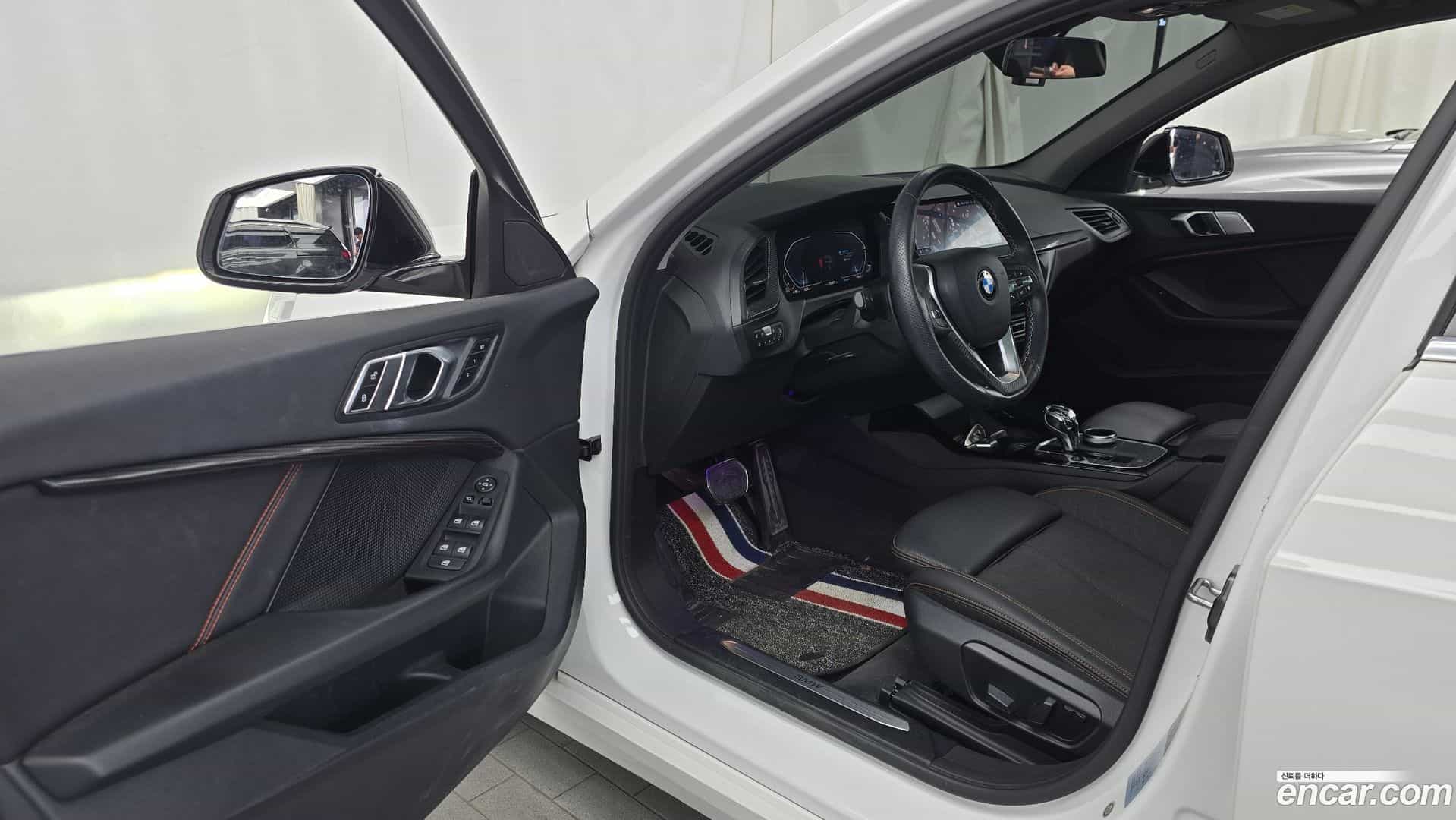 1-Series BMW 2020.2-INNER-010