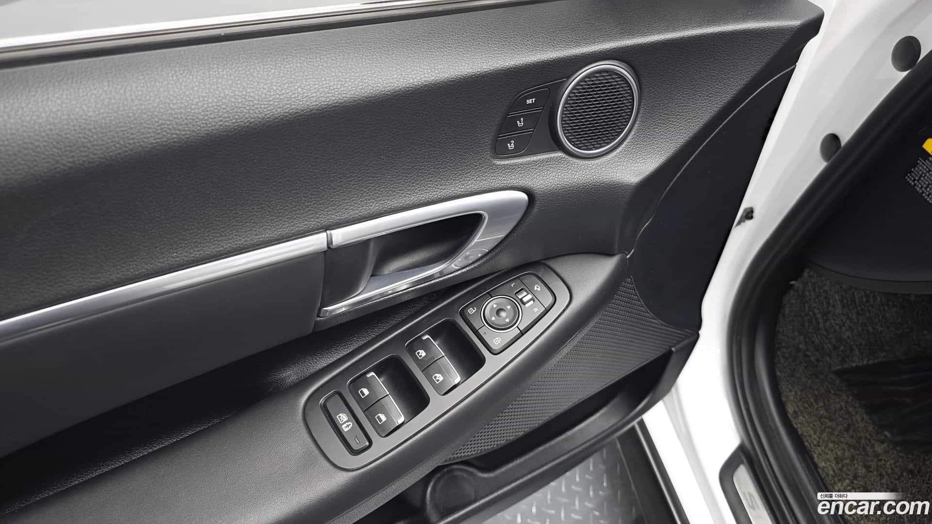 Sonata Hyundai 2019.4-OPTION-017