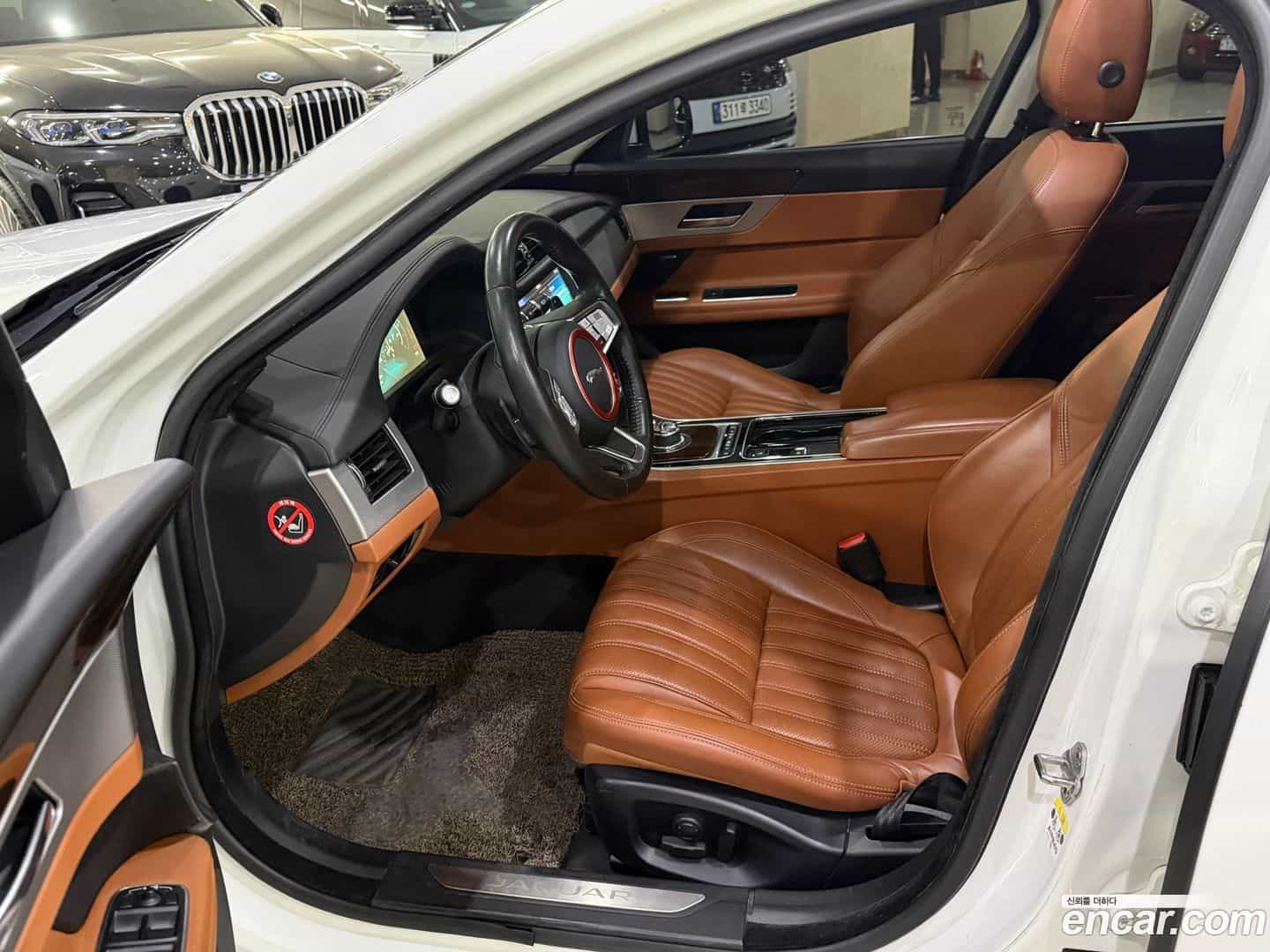 XF Jaguar 2018.2-OUTER-006