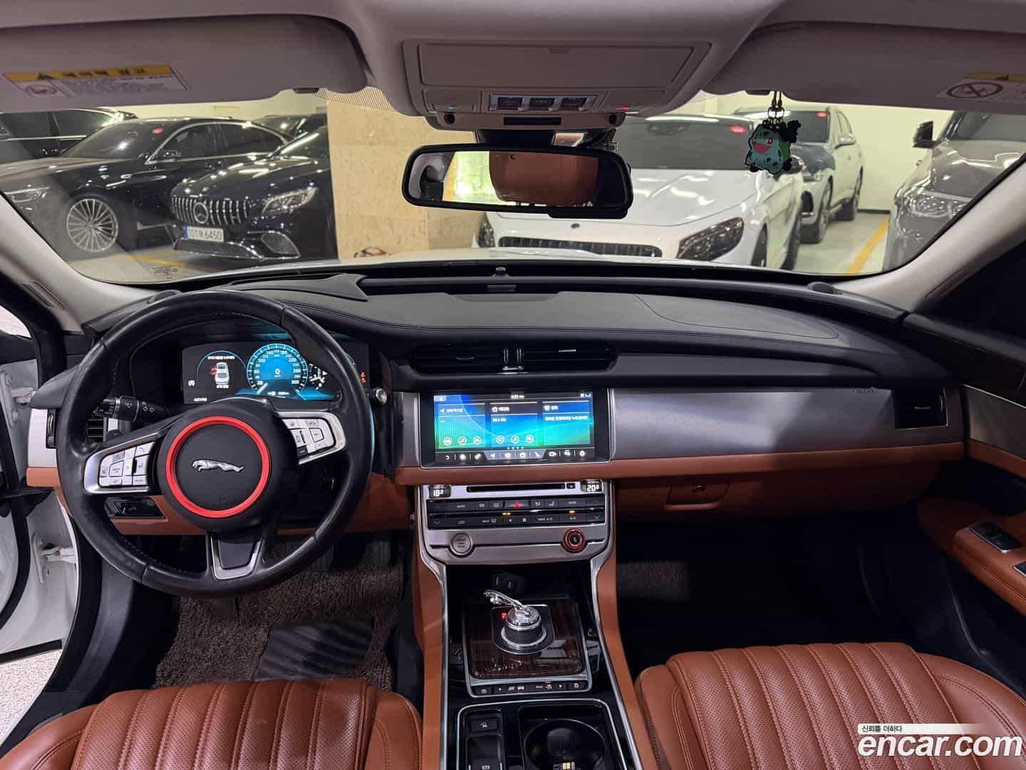 XF Jaguar 2018.2-INNER-008