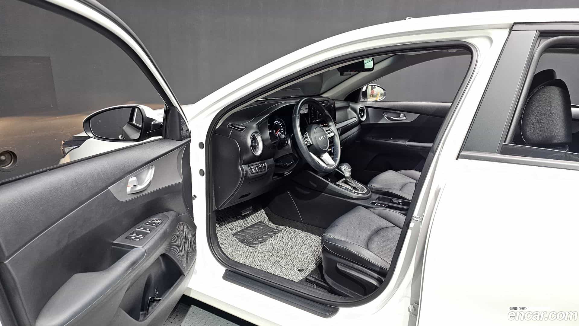 K3 Kia 2022.1-INNER-010
