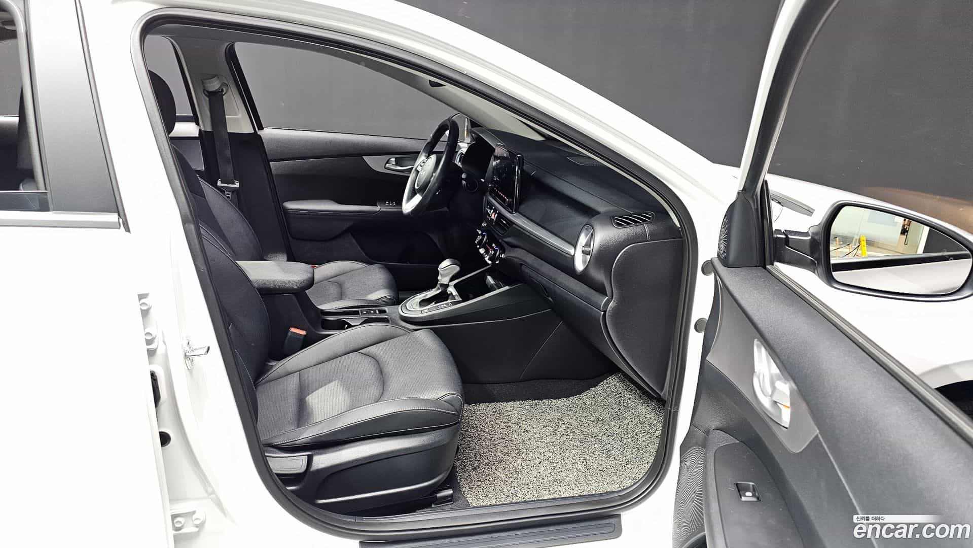 K3 Kia 2022.1-OPTION-015