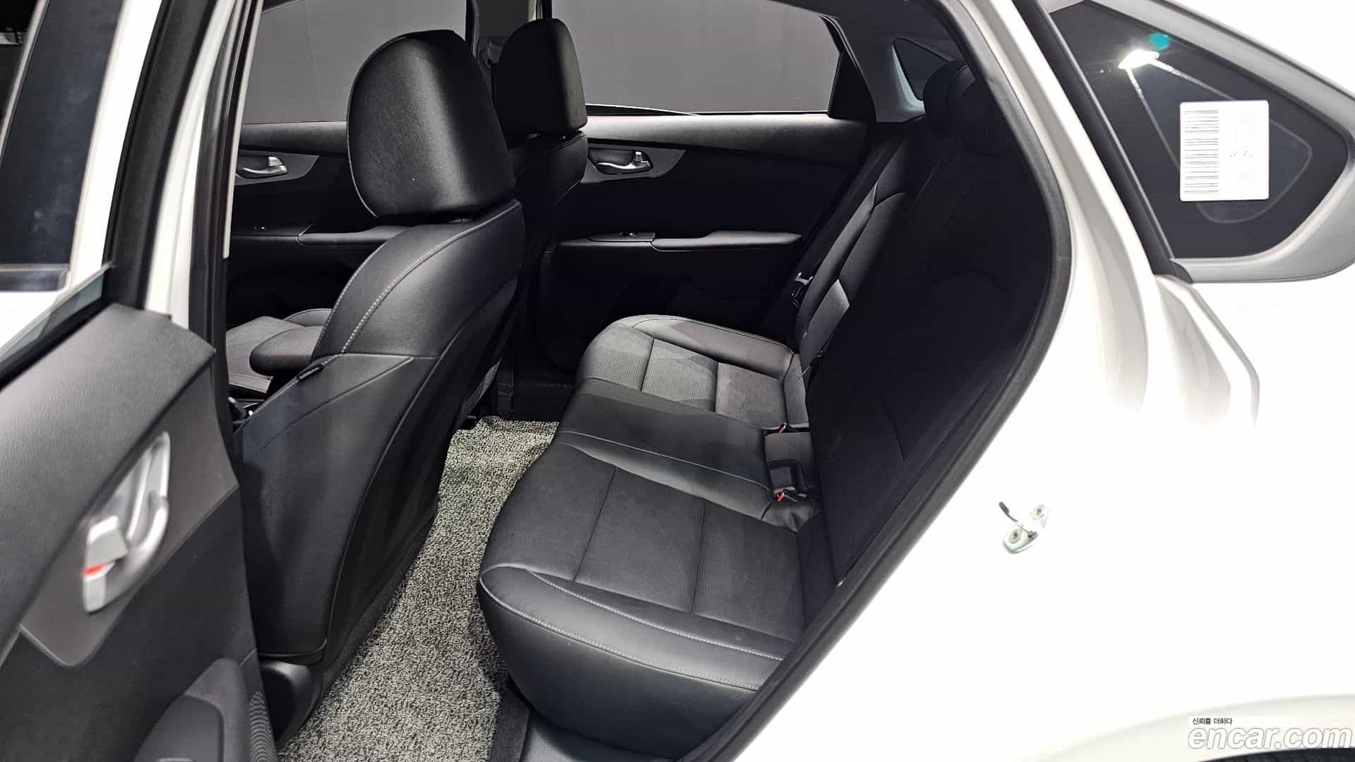 K3 Kia 2022.1-OPTION-021
