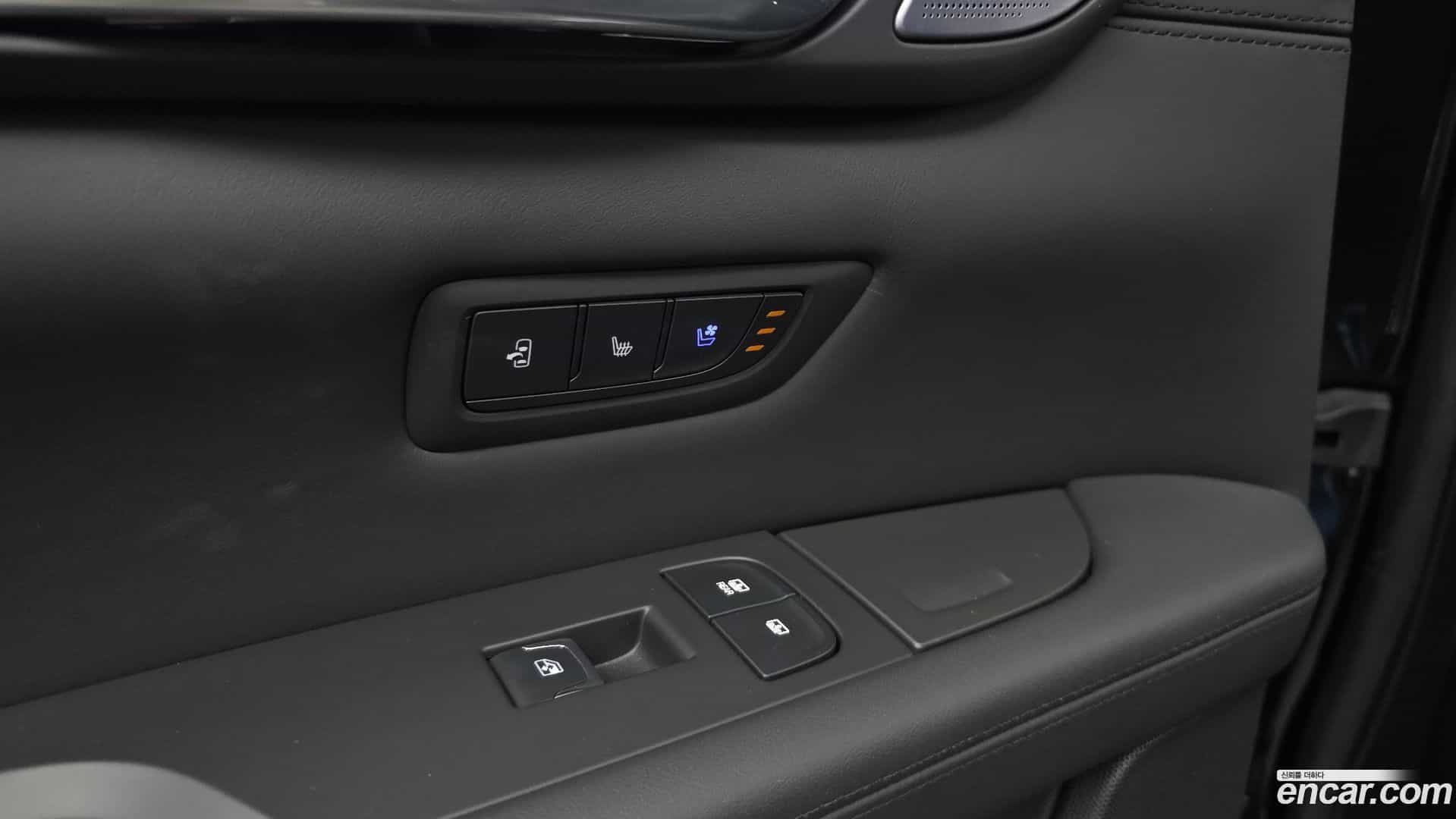 CT6 Cadillac 2019.4-OPTION-023