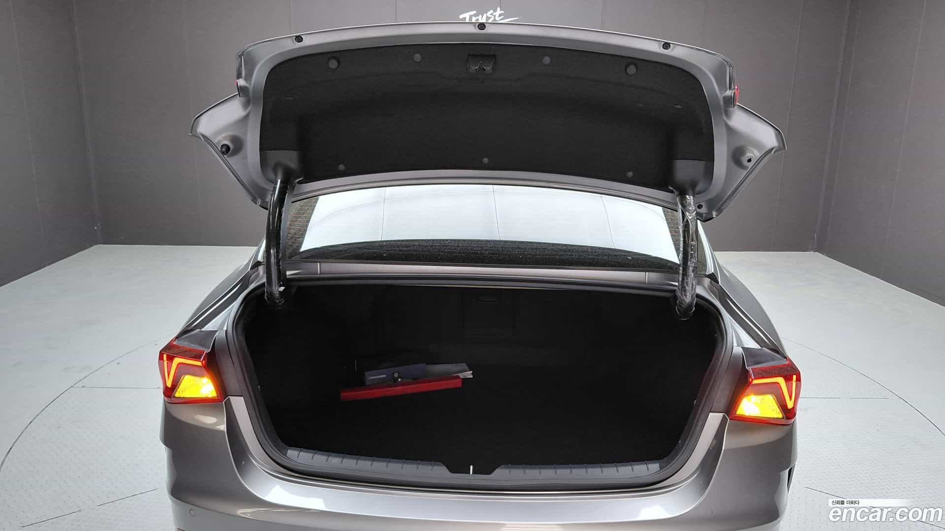 K5 Kia 2023.4-OPTION-020