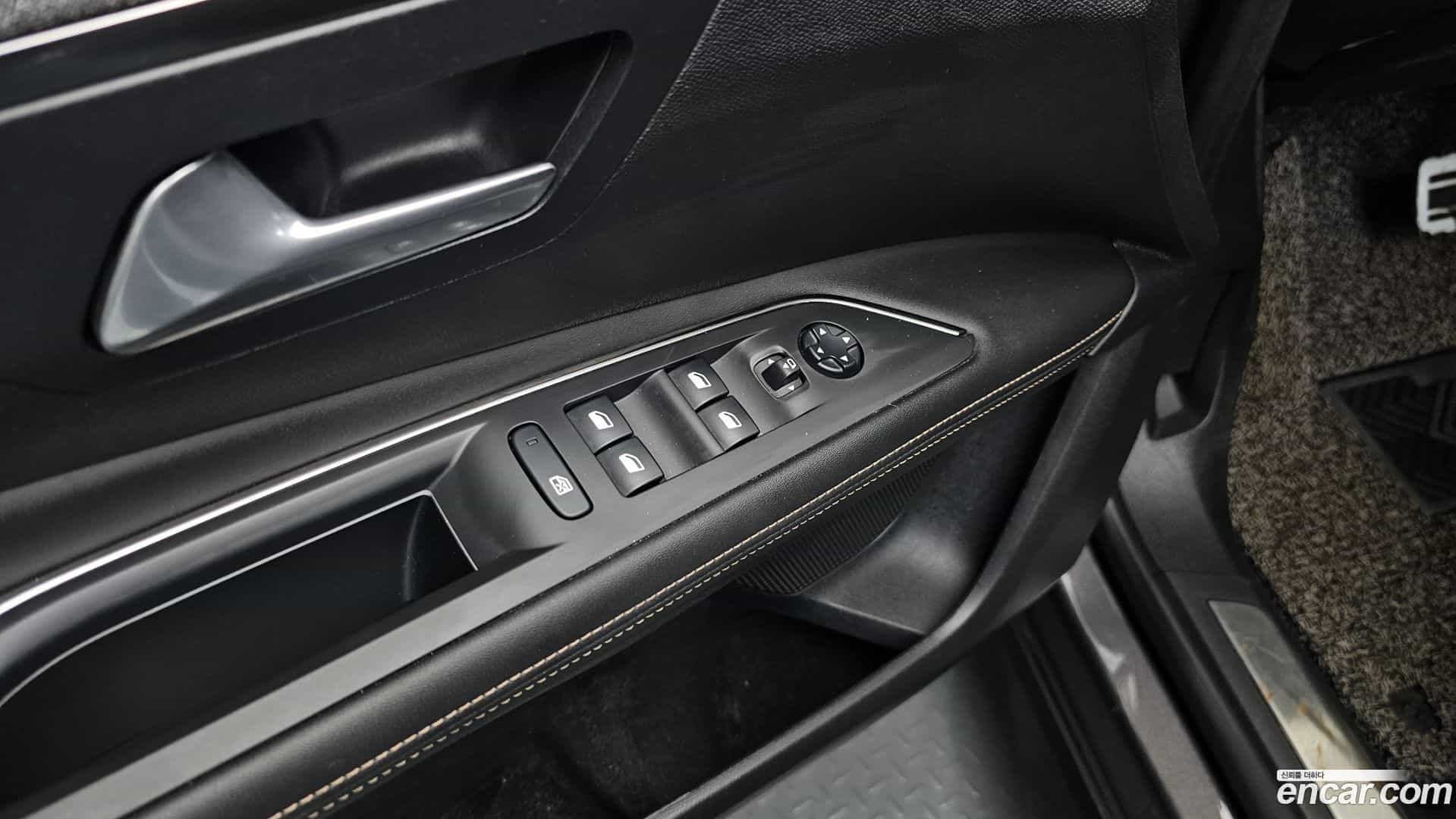 3008 Peugeot 2020.1-OPTION-022