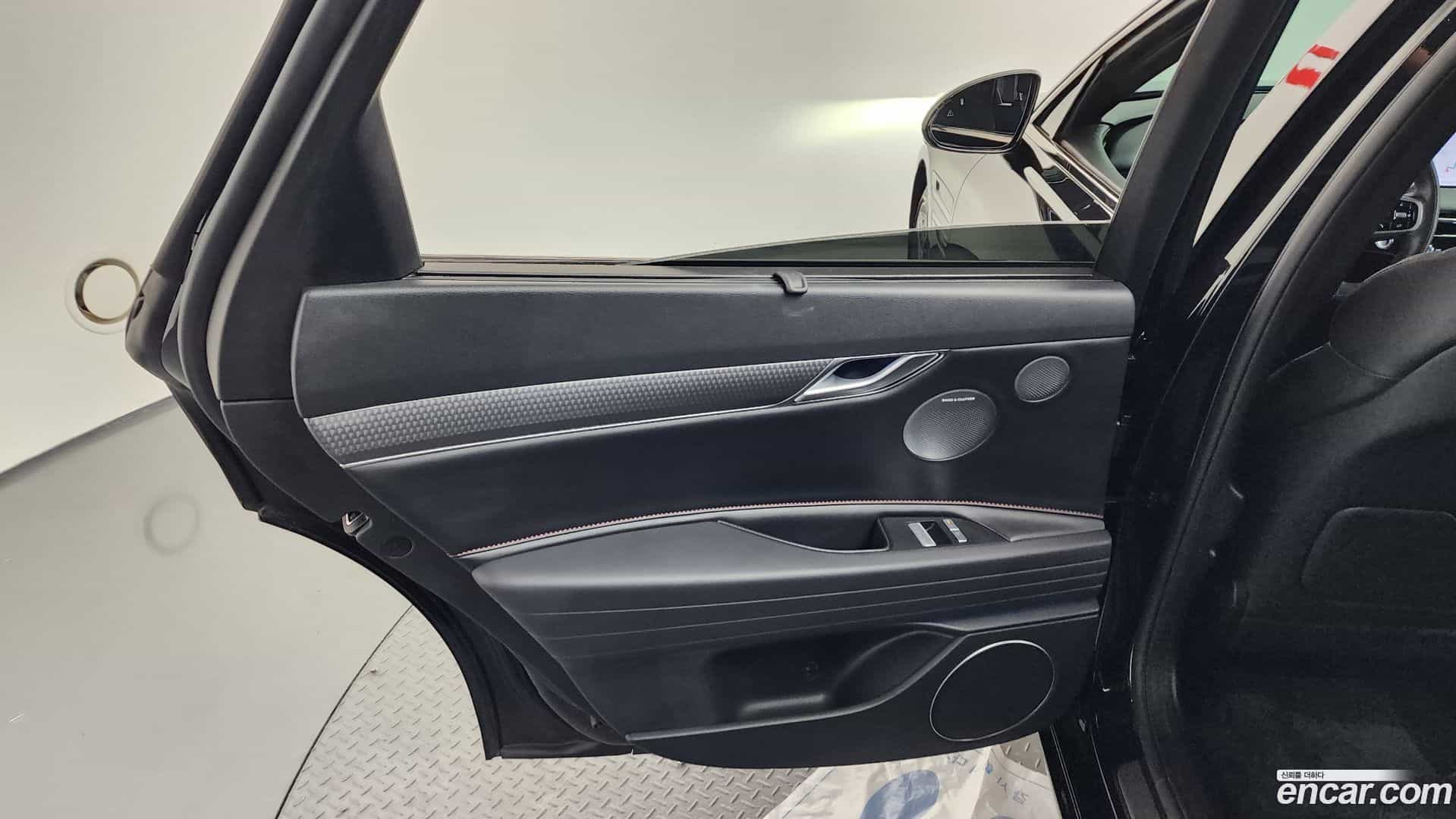 G80 Genesis 2024.4-INNER-035