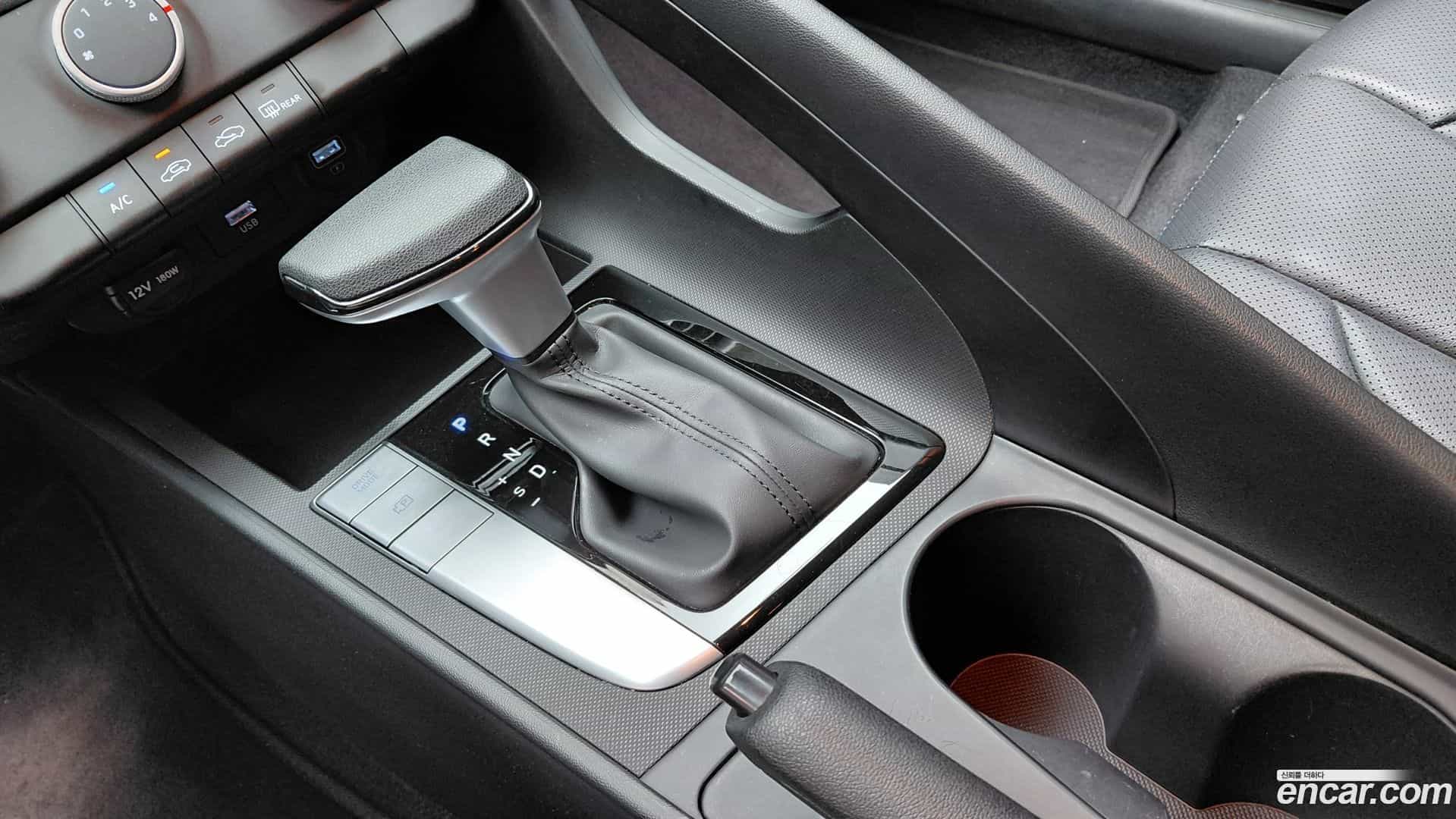 AVANTE Hyundai 2022.6-INNER-009