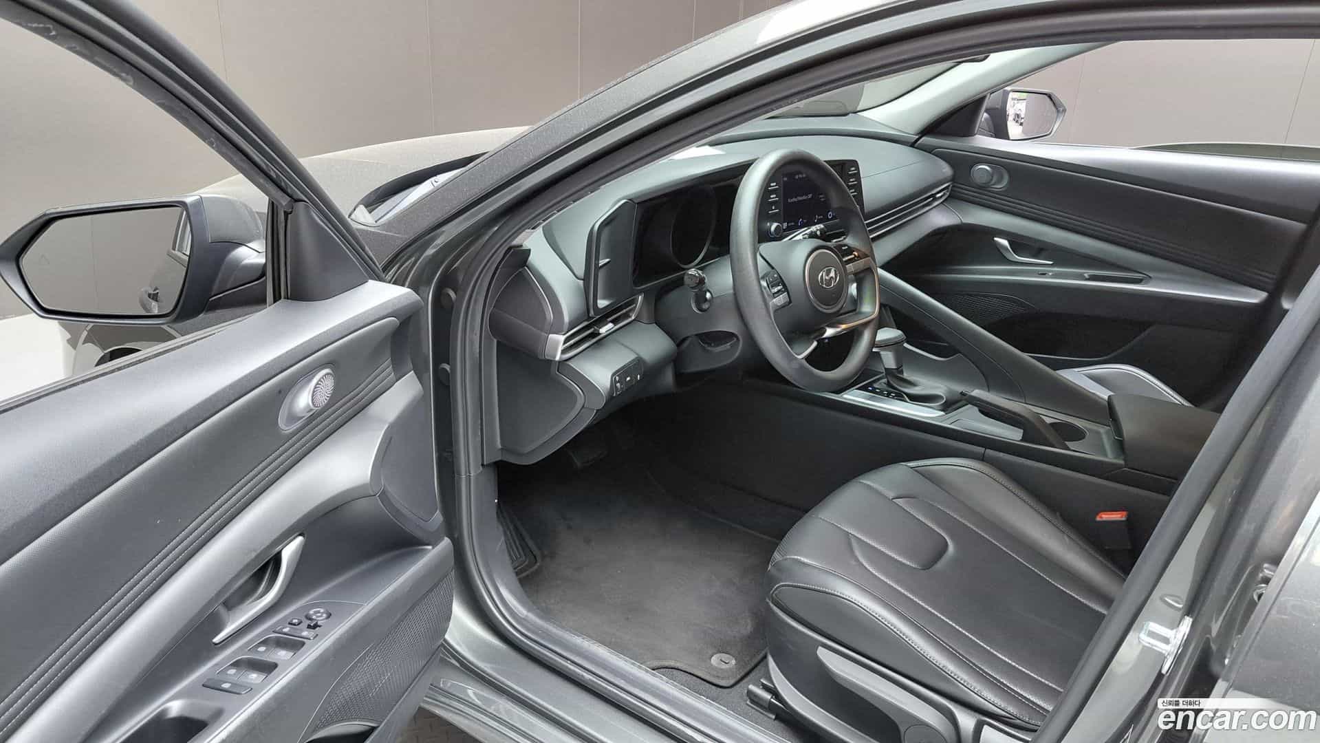 AVANTE Hyundai 2022.6-INNER-010