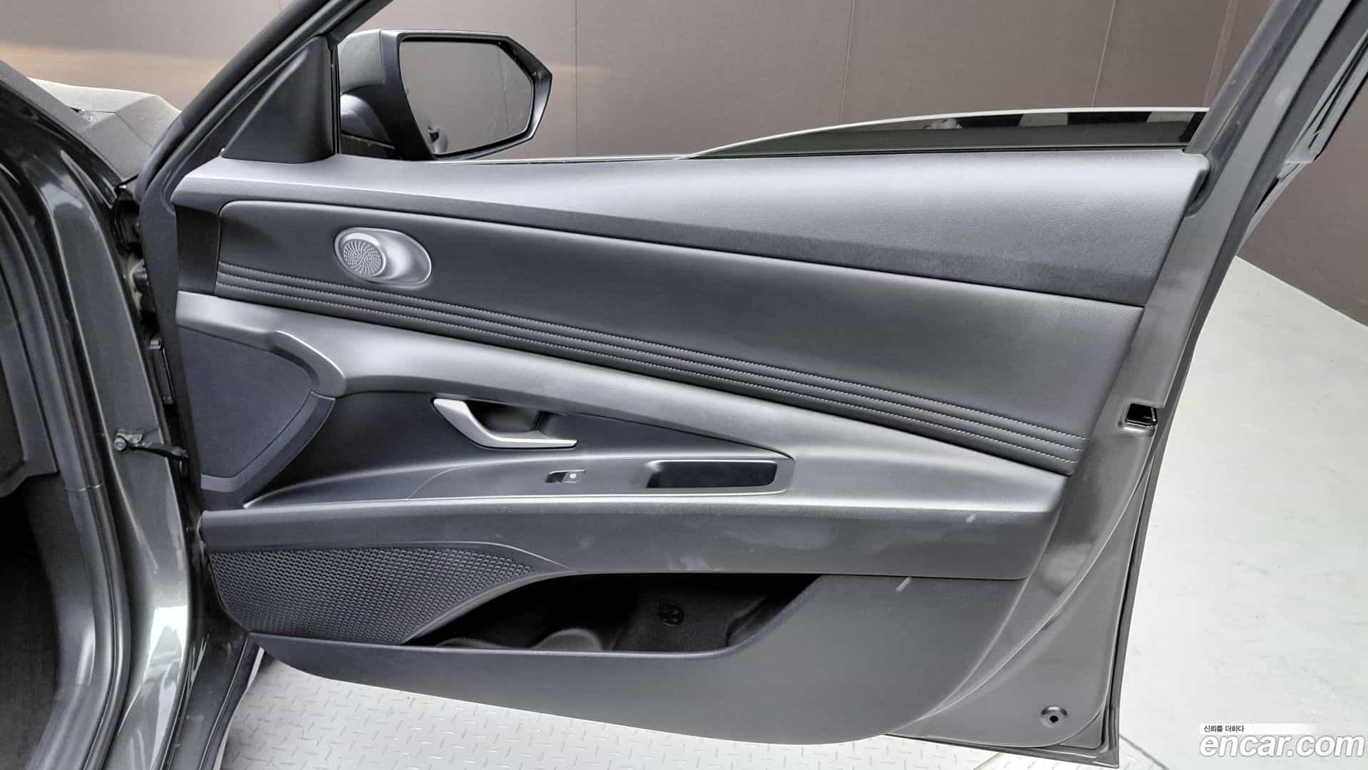 AVANTE Hyundai 2022.6-INNER-034
