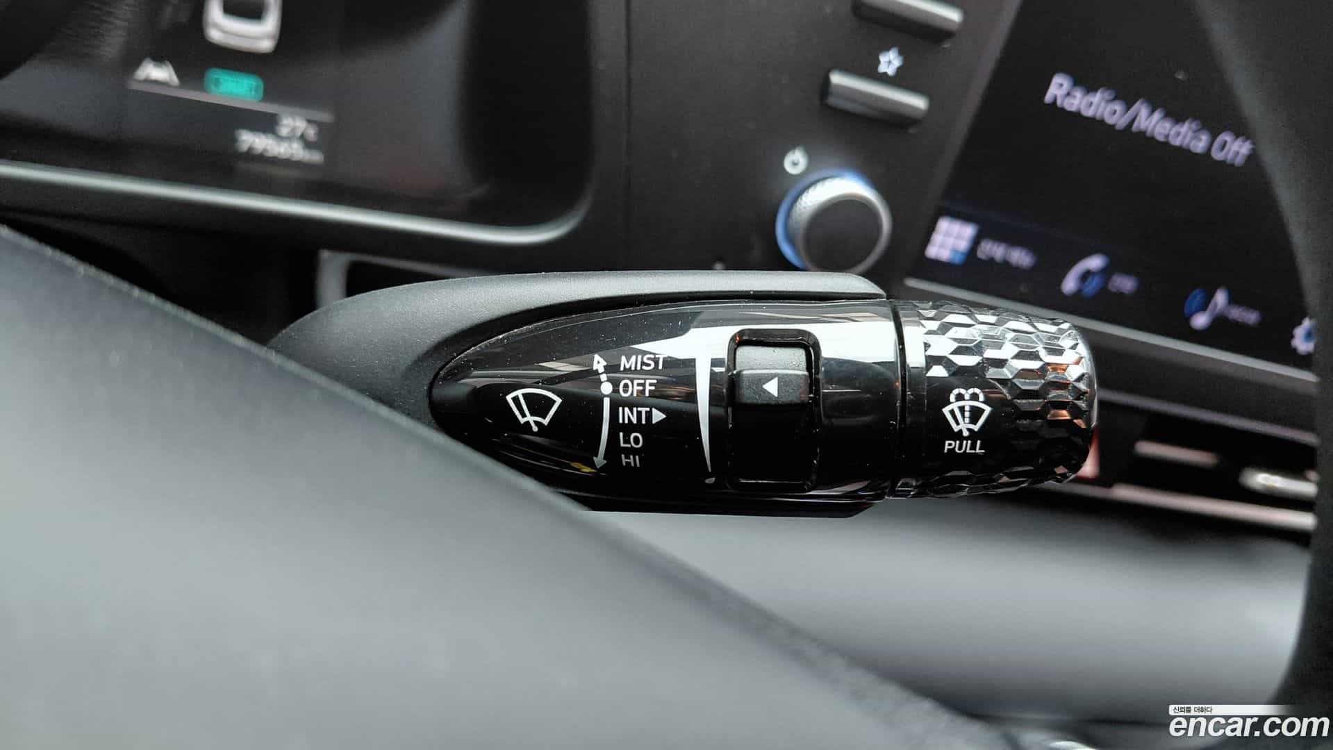 AVANTE Hyundai 2022.6-OPTION-042