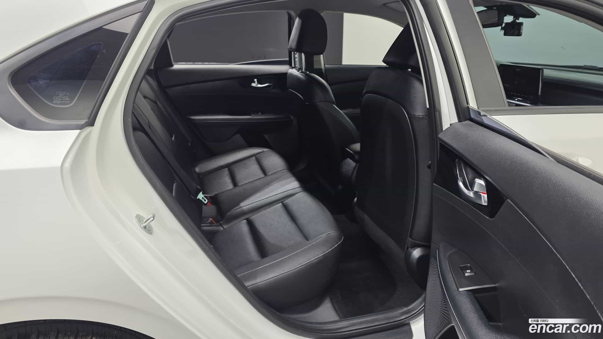 K3 Kia 2023.7-OPTION-015
