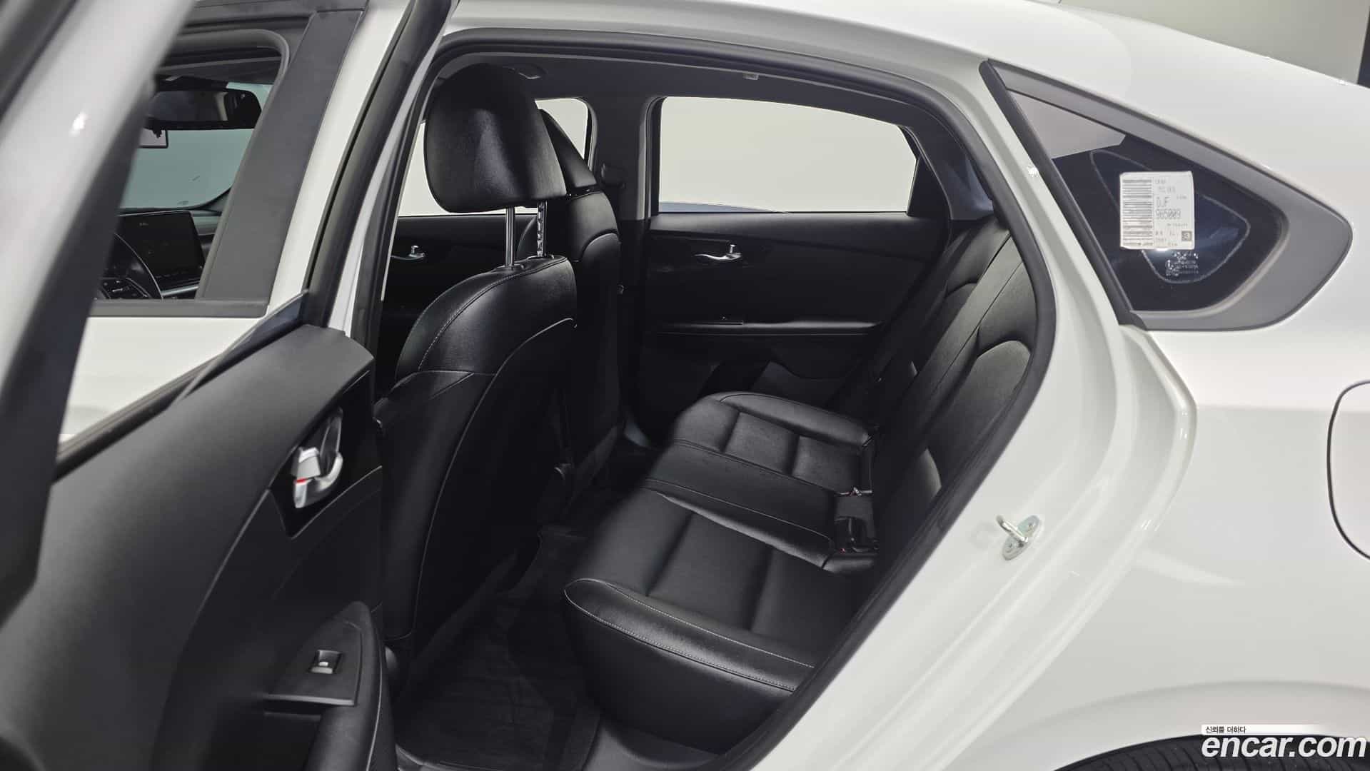 K3 Kia 2023.7-OPTION-016